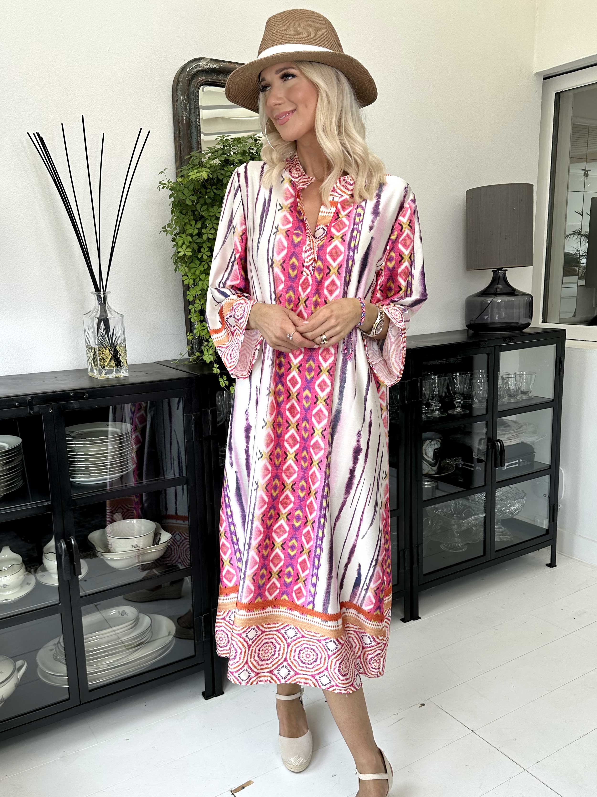 Hyben - Långärmad klänning i sidenlook