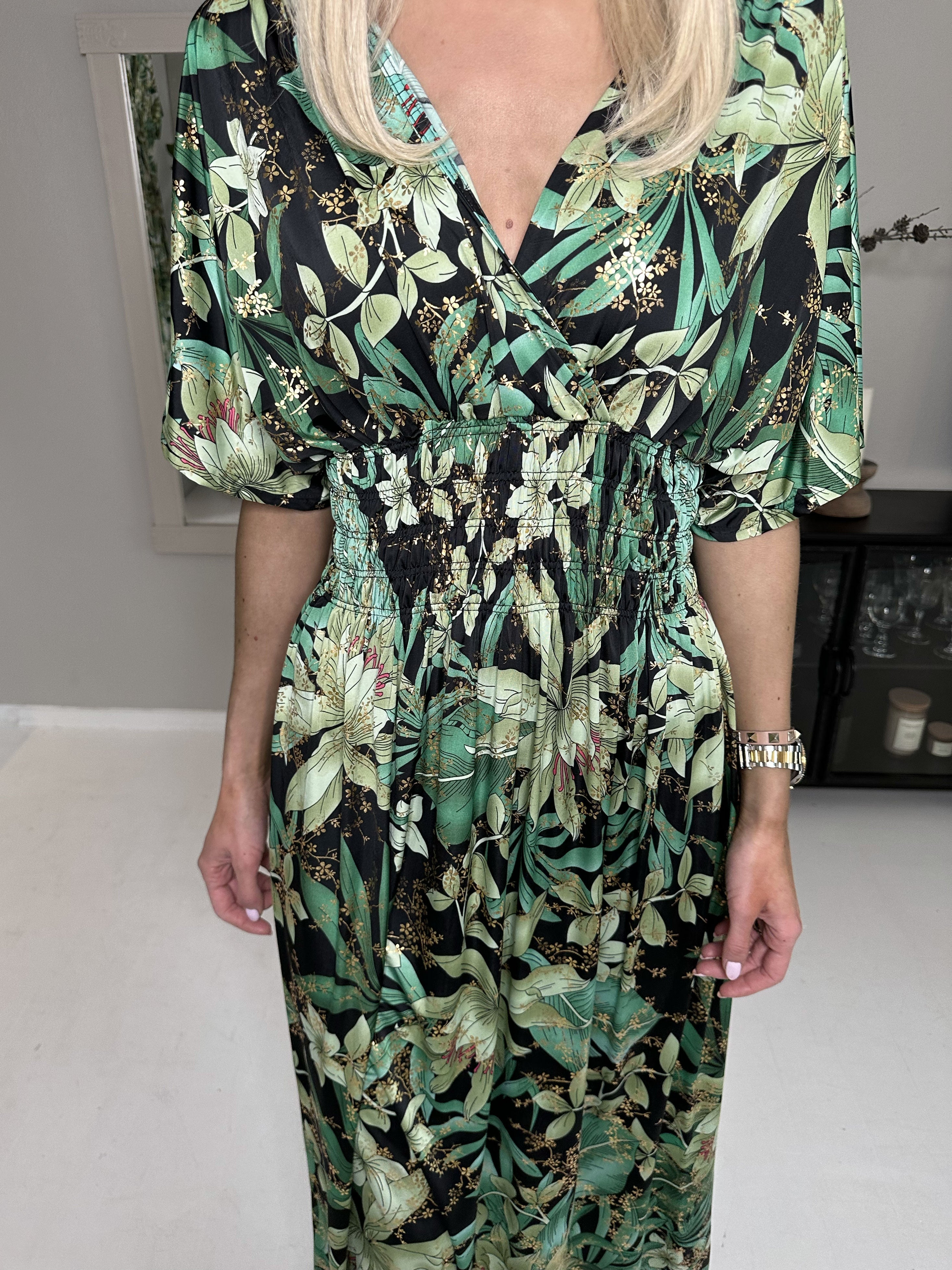 Pams - Lång mönstrad elastisk klänning