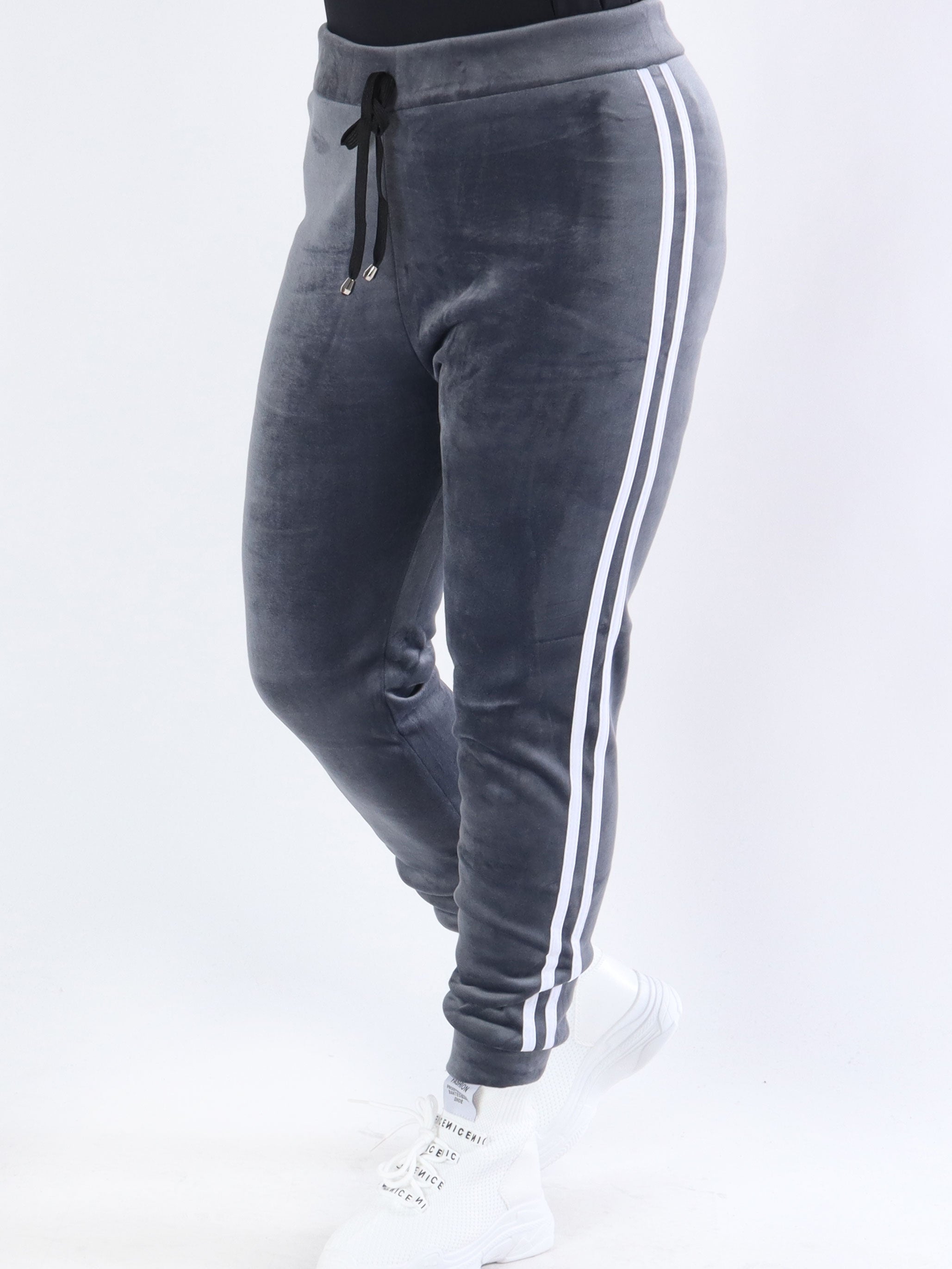 Achilla - Mjukisbyxor i velour med vita ränder