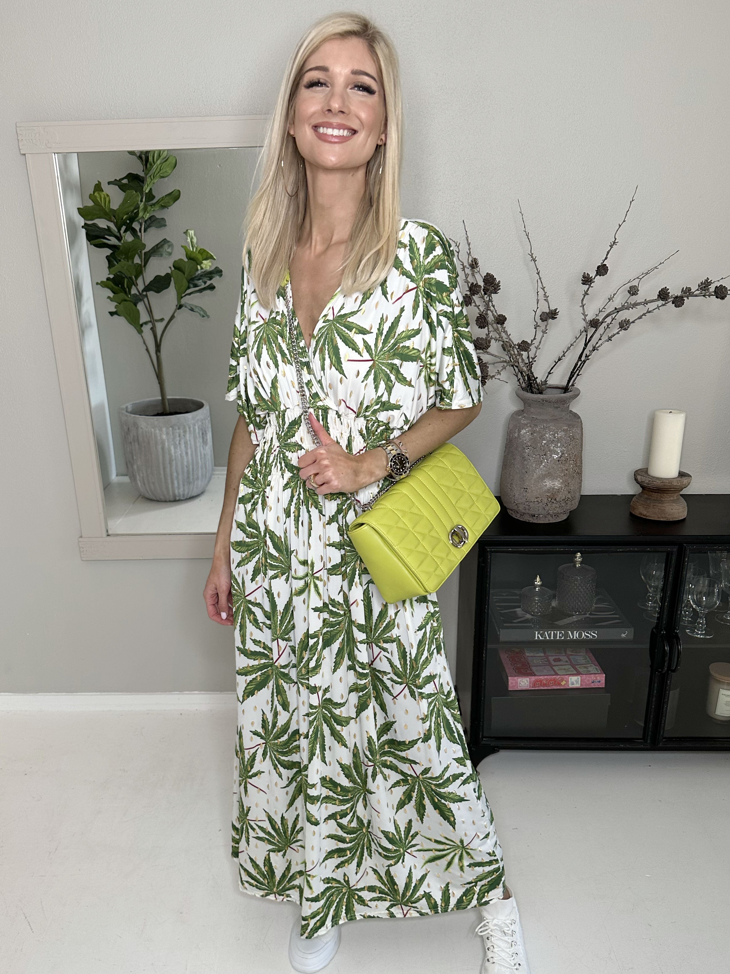 Pams Leaf - Lång elastisk klänning i skrynkelfritt tyg