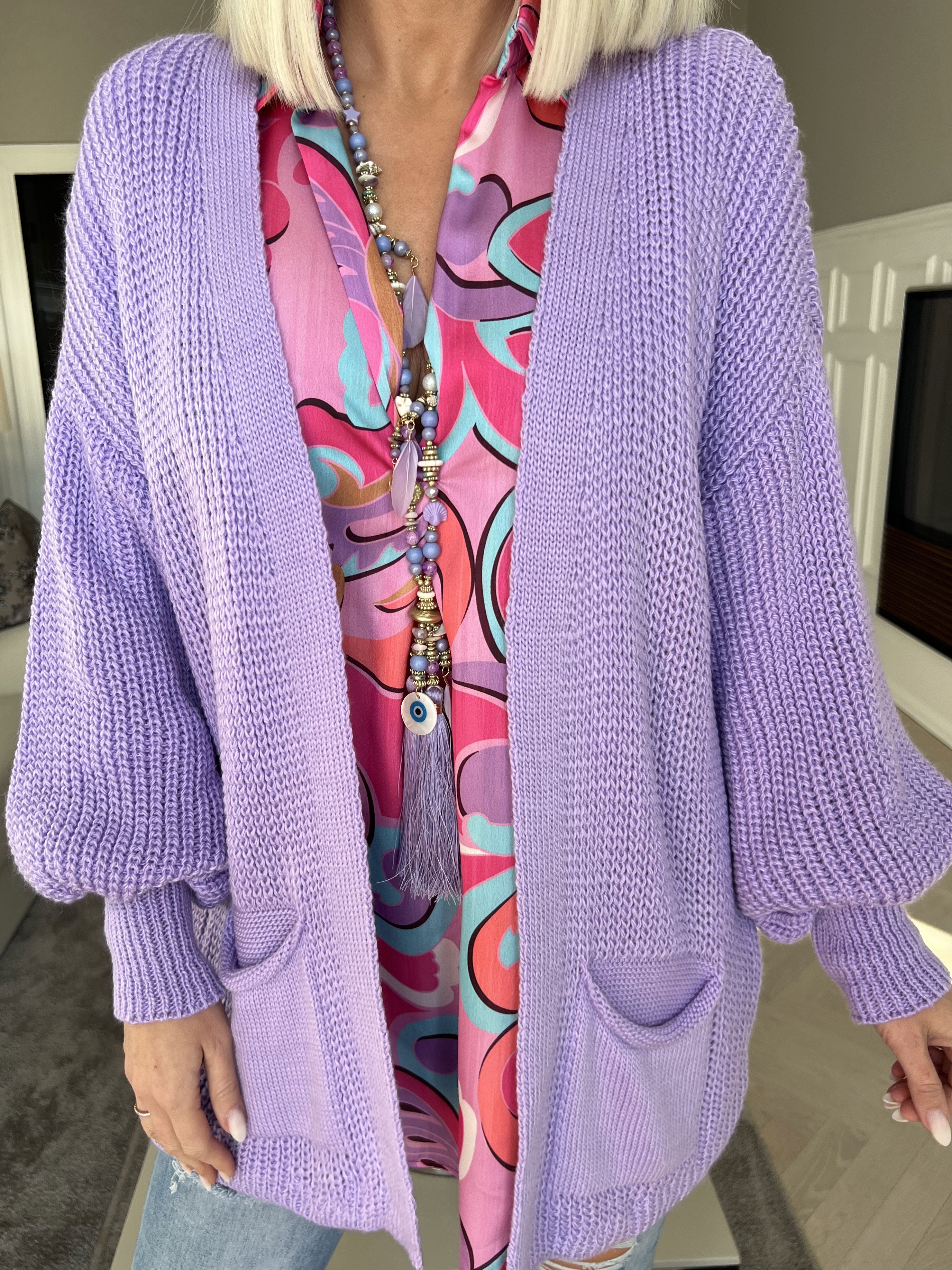 Sally Short - Söt stickad kofta med ballongärmar