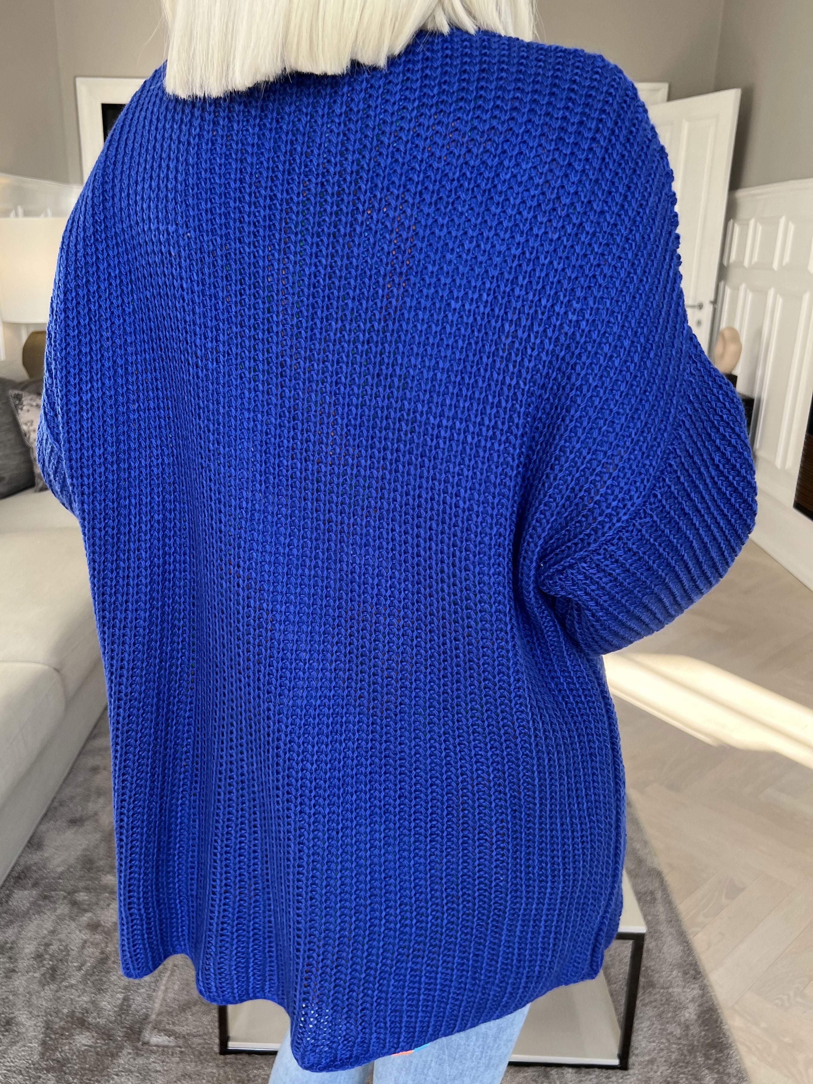 Sally Short - Söt stickad kofta med ballongärmar