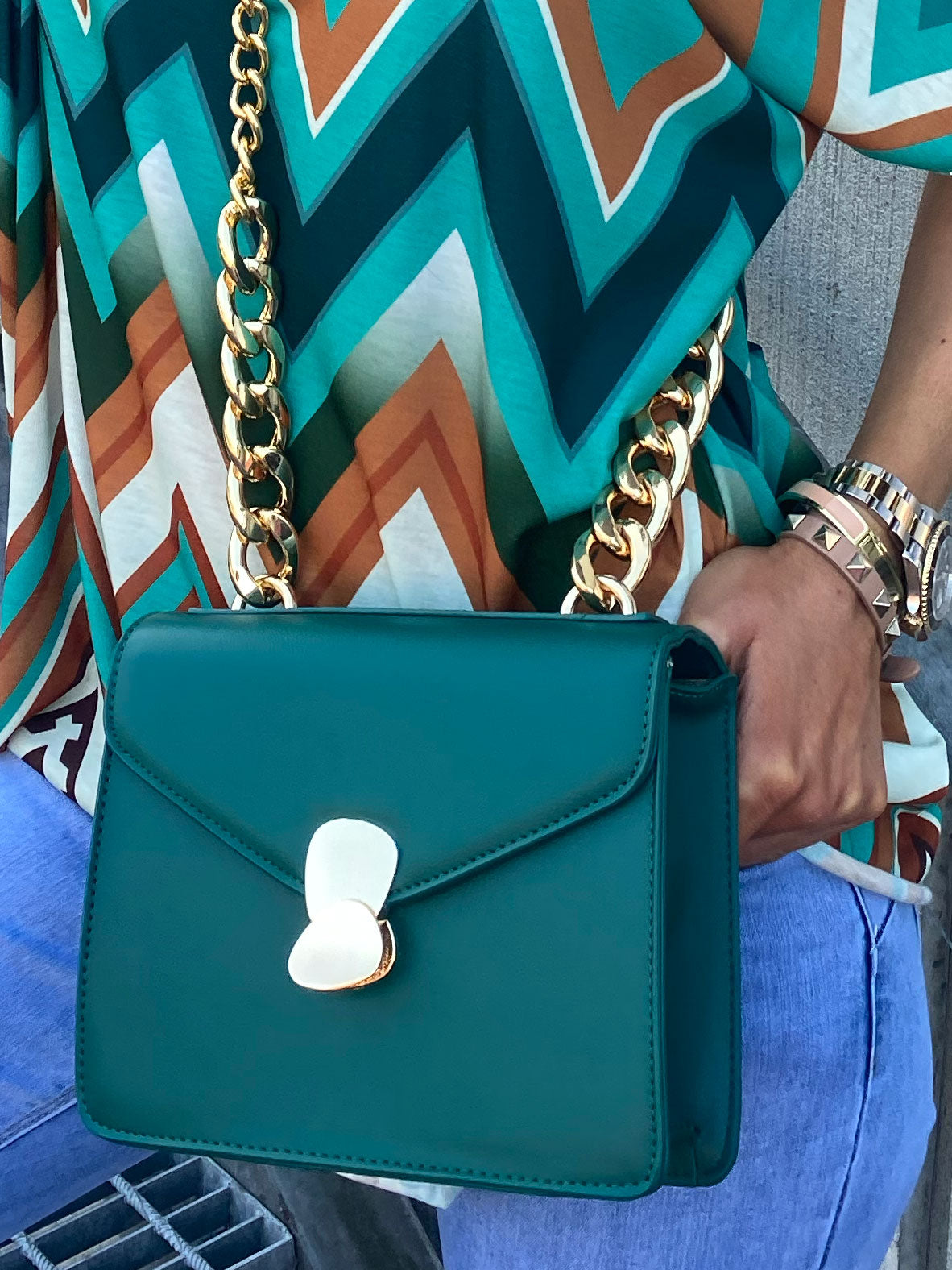 Paris - Blå väska med guldkedja