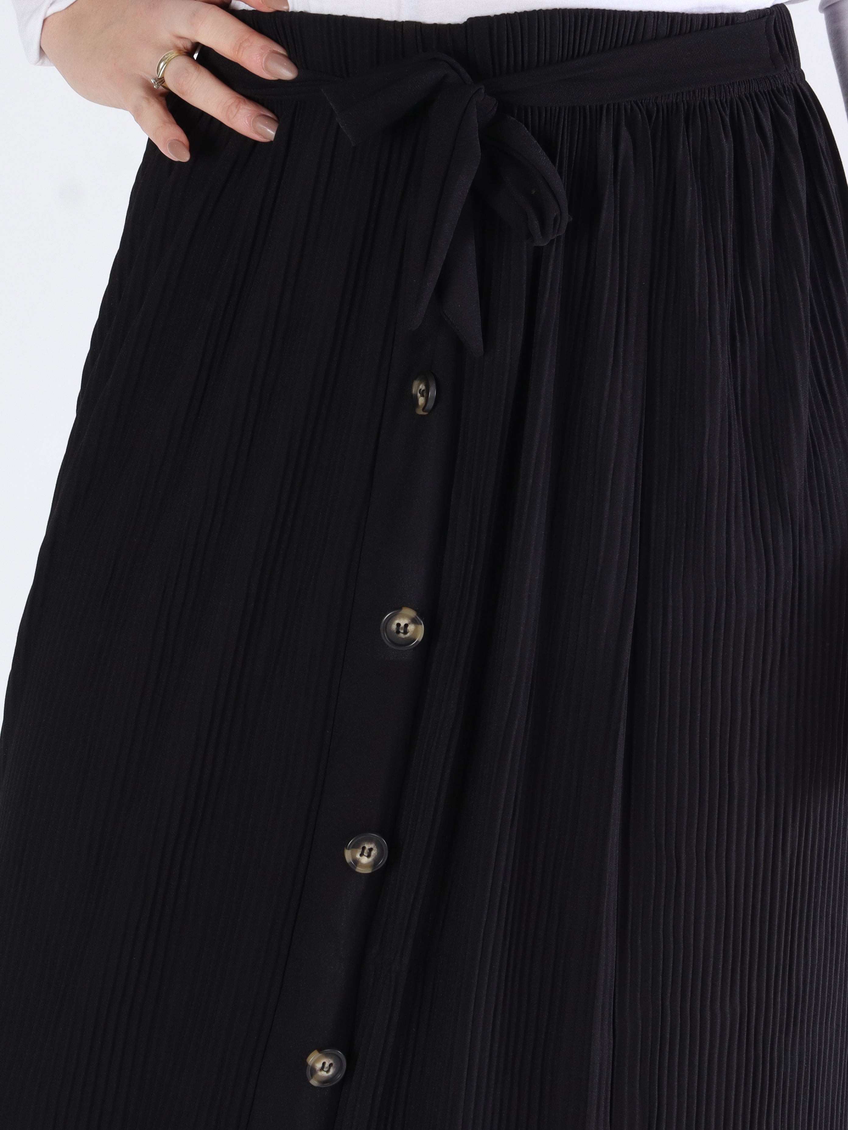 Andrea - Lång plisserad kjol med knappar