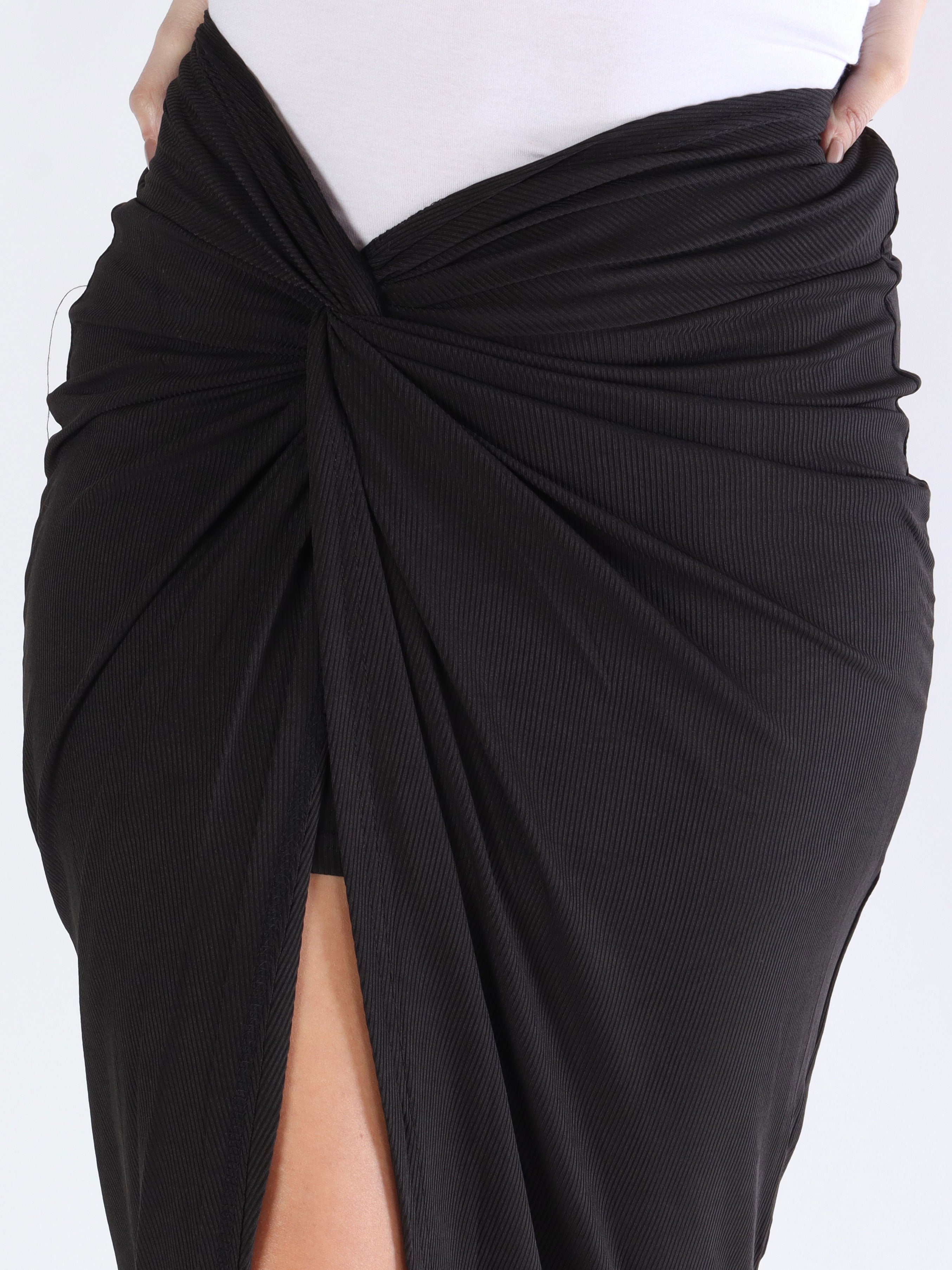 Agnes - Söt elastisk ribbad kjol med slits framsida