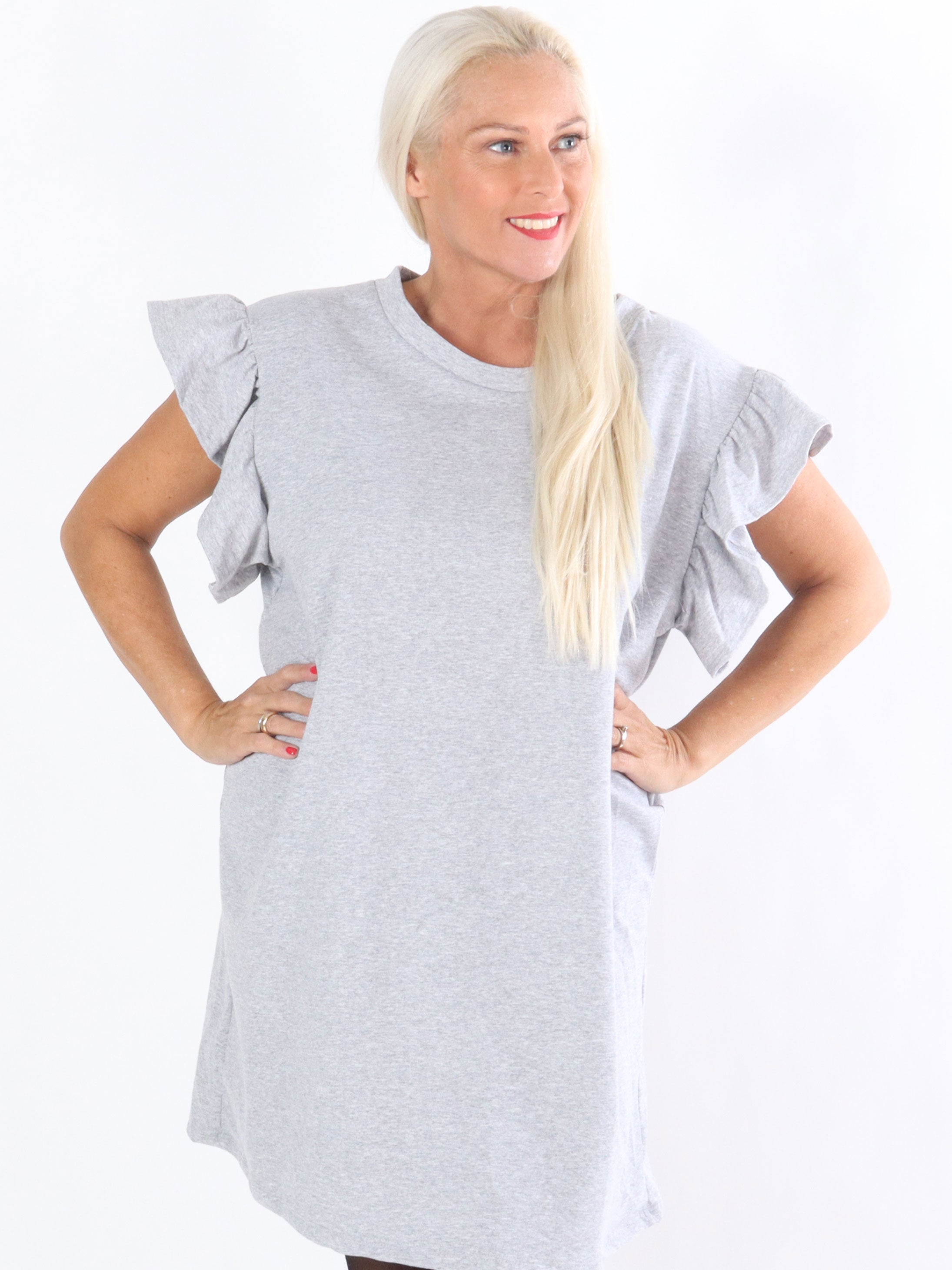 Sus - Armégrön tunikaklänning med söta volangärmar