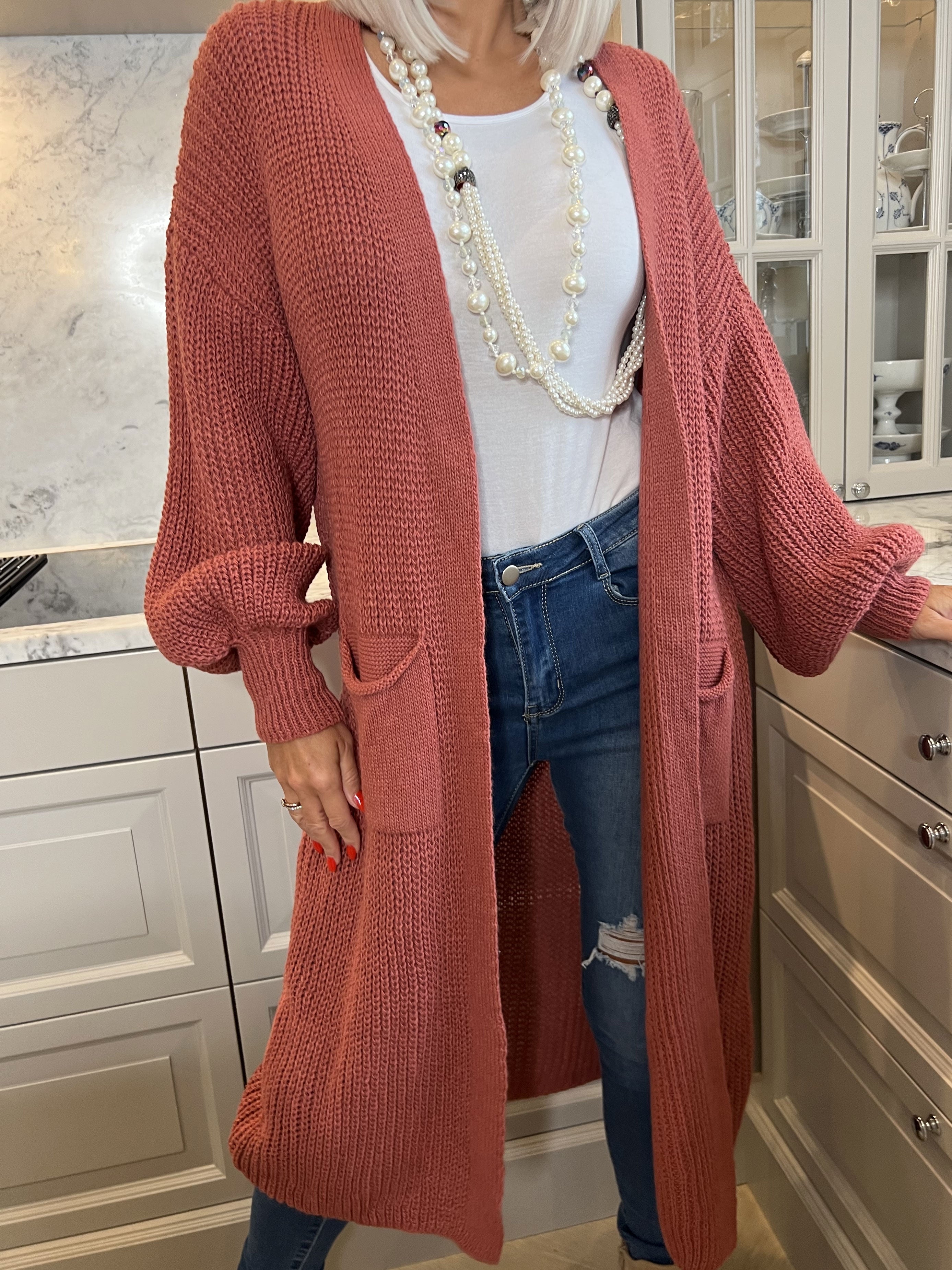 Sally - Stickad kofta med ballongärmar