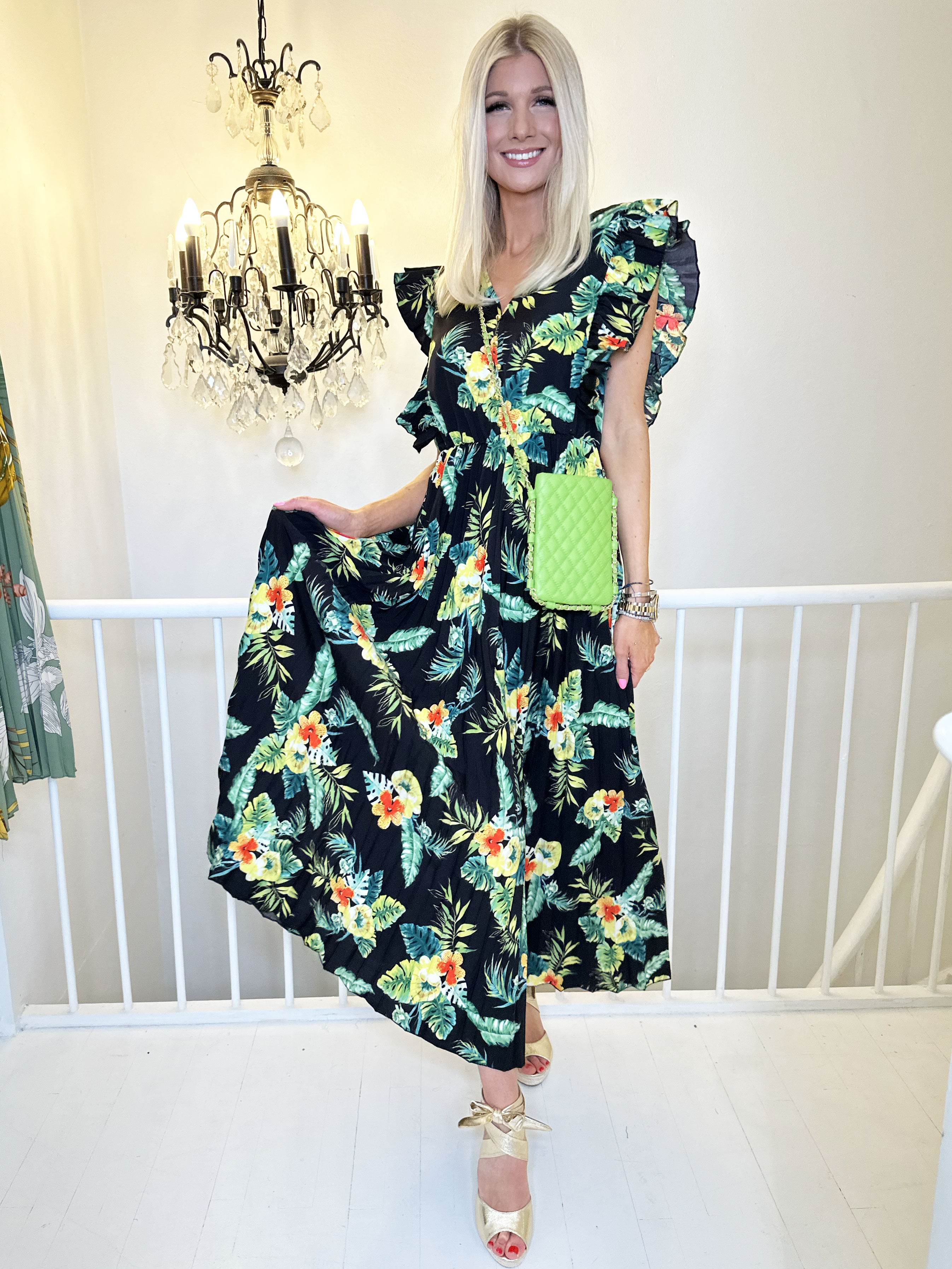 Lullu Tropical - Lång klänning med volanger och veckad kjol