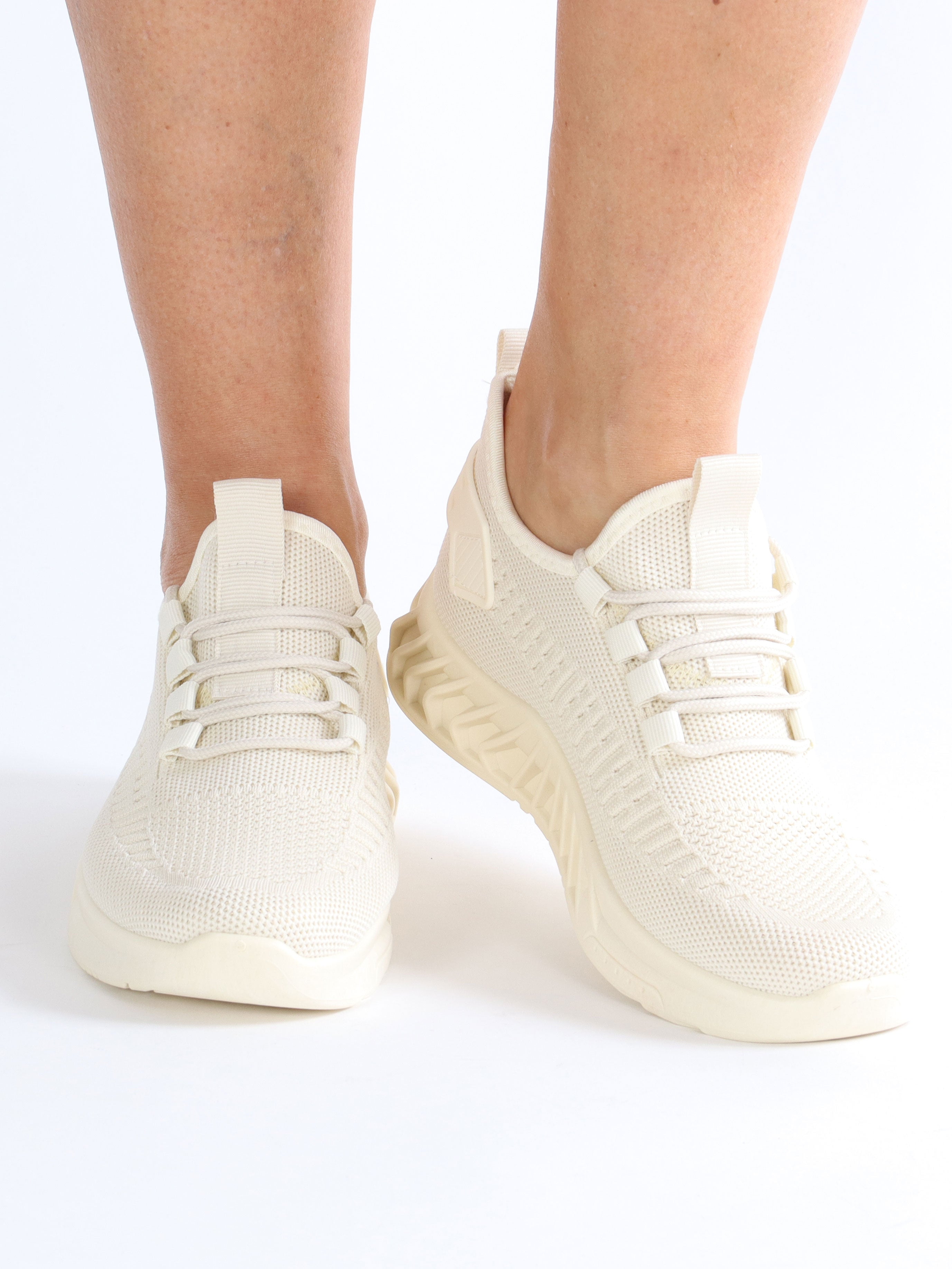 Dinah - Lätta strumpskor med gummisula