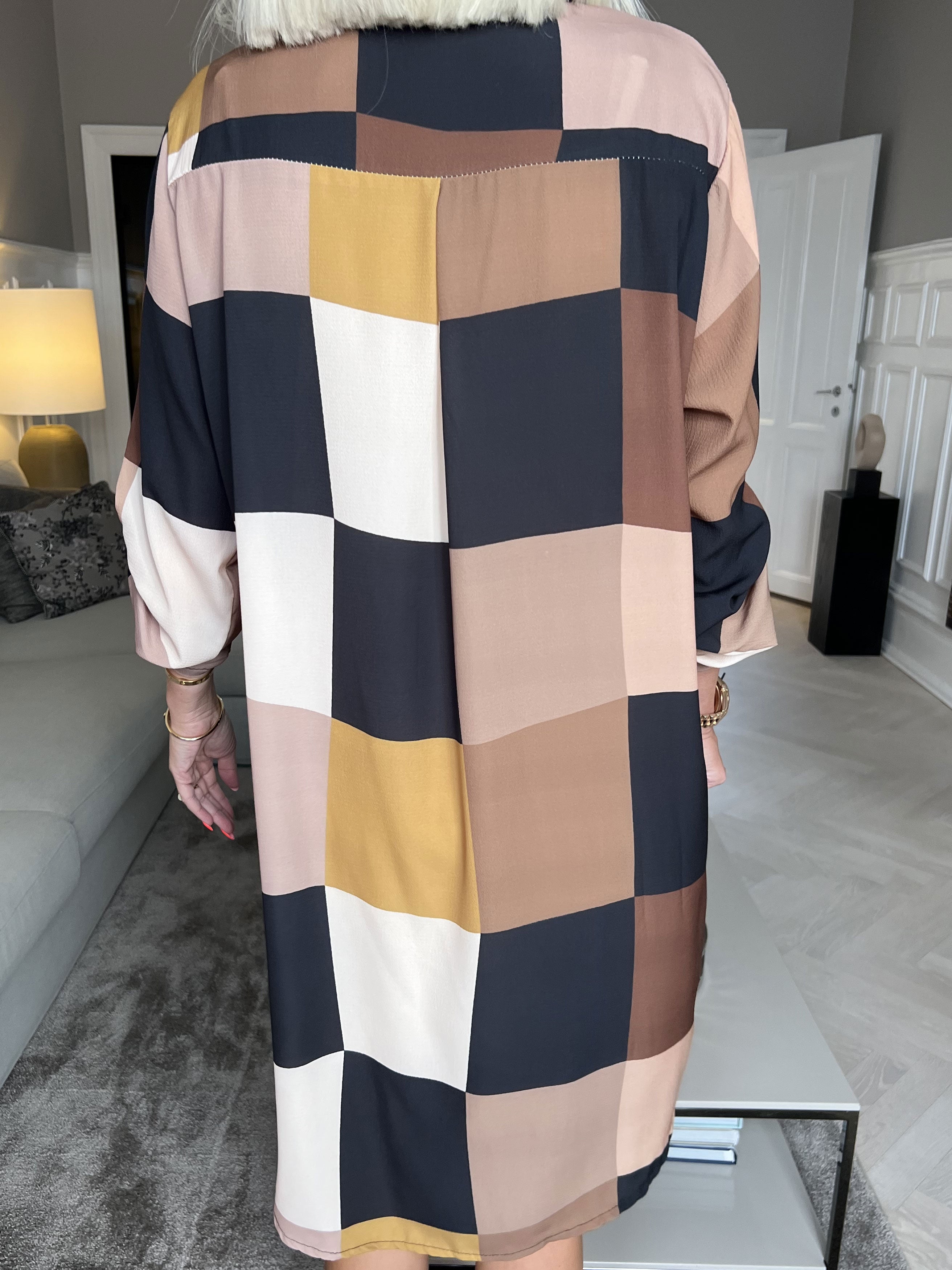 Vanesa Dress Check - Lätt och luftig klänning