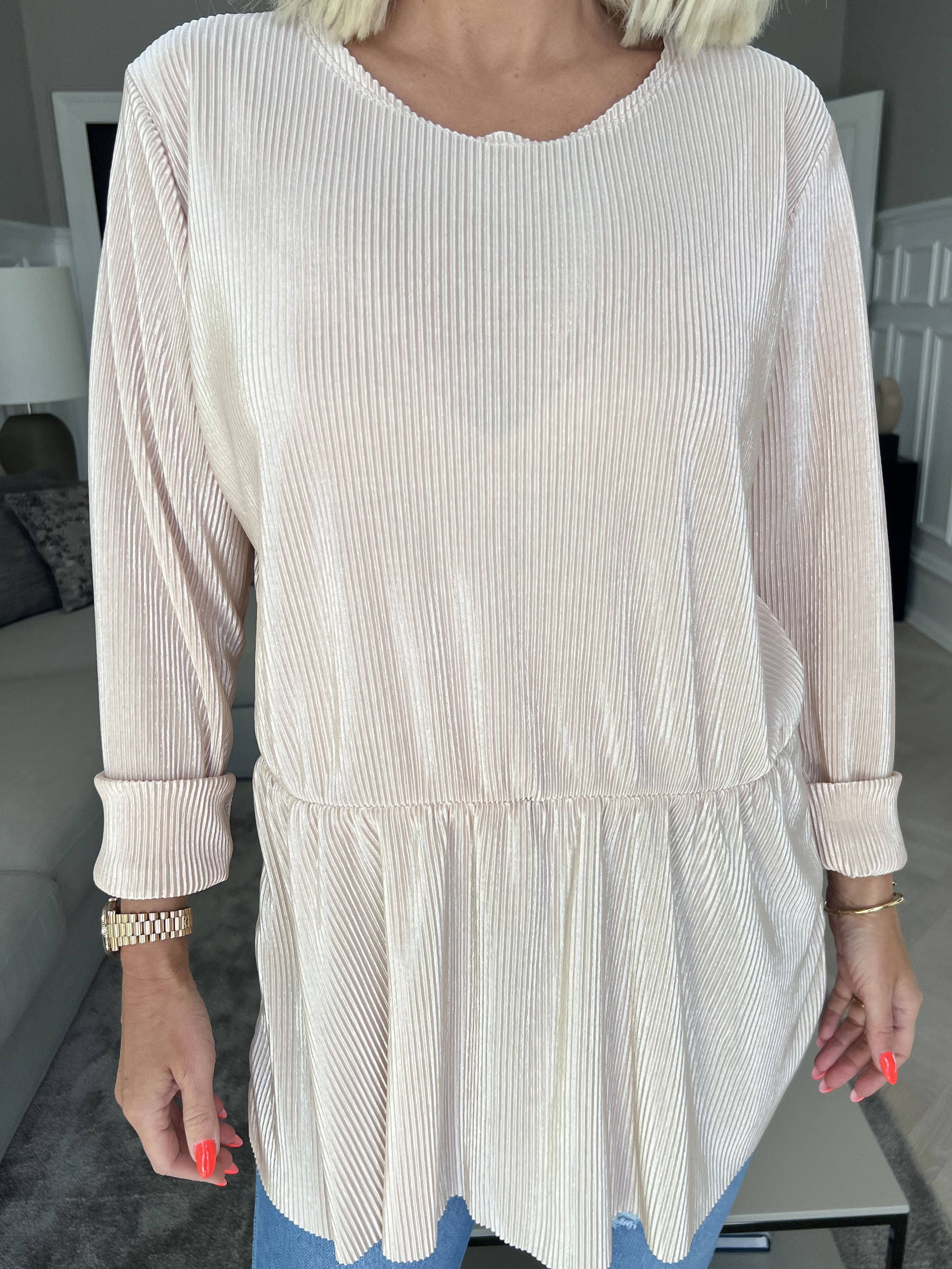 Delfina - Randig långärmad blus med liten kjol