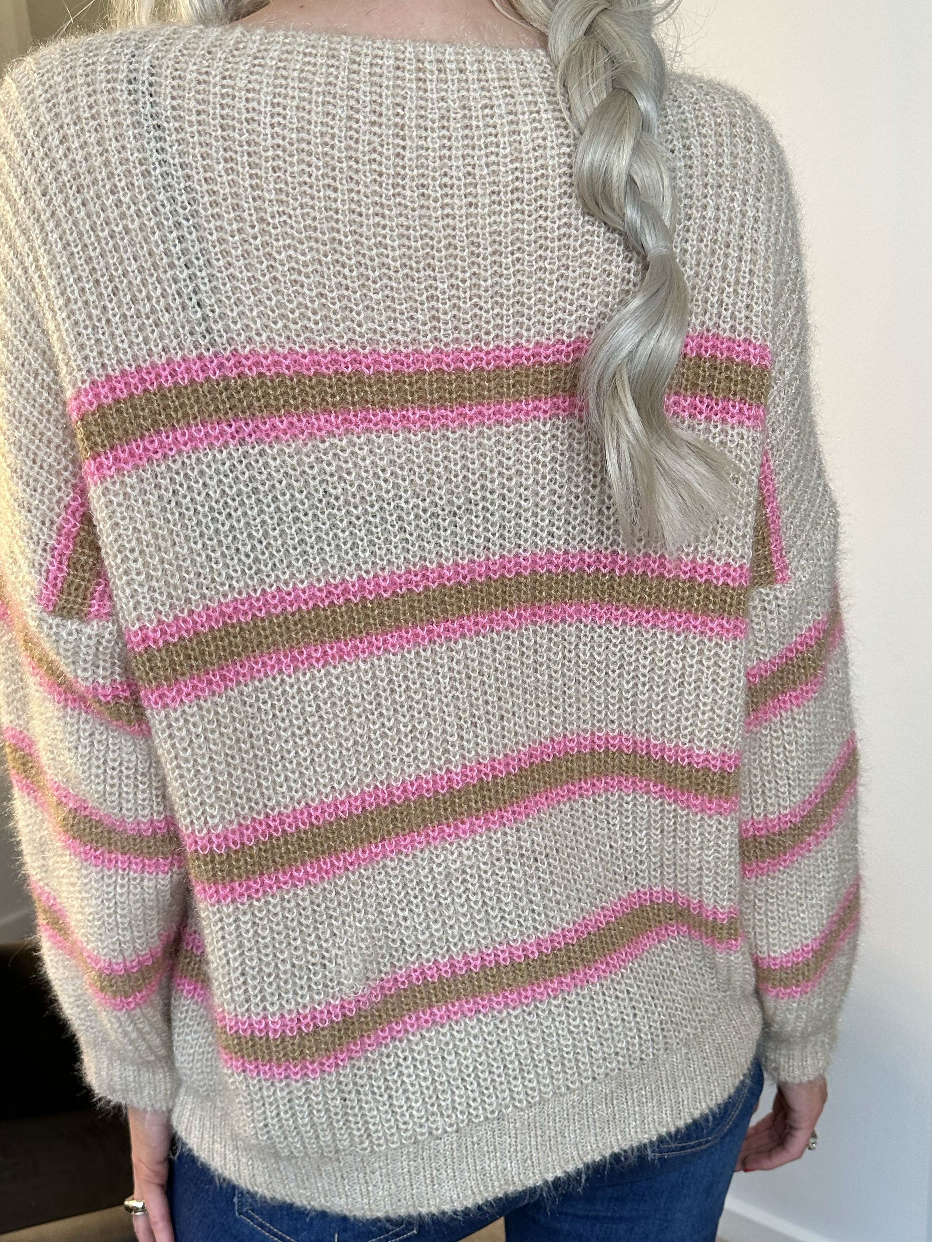 Nemo - Söt stickning med färgade ränder och v-ringning - Orange