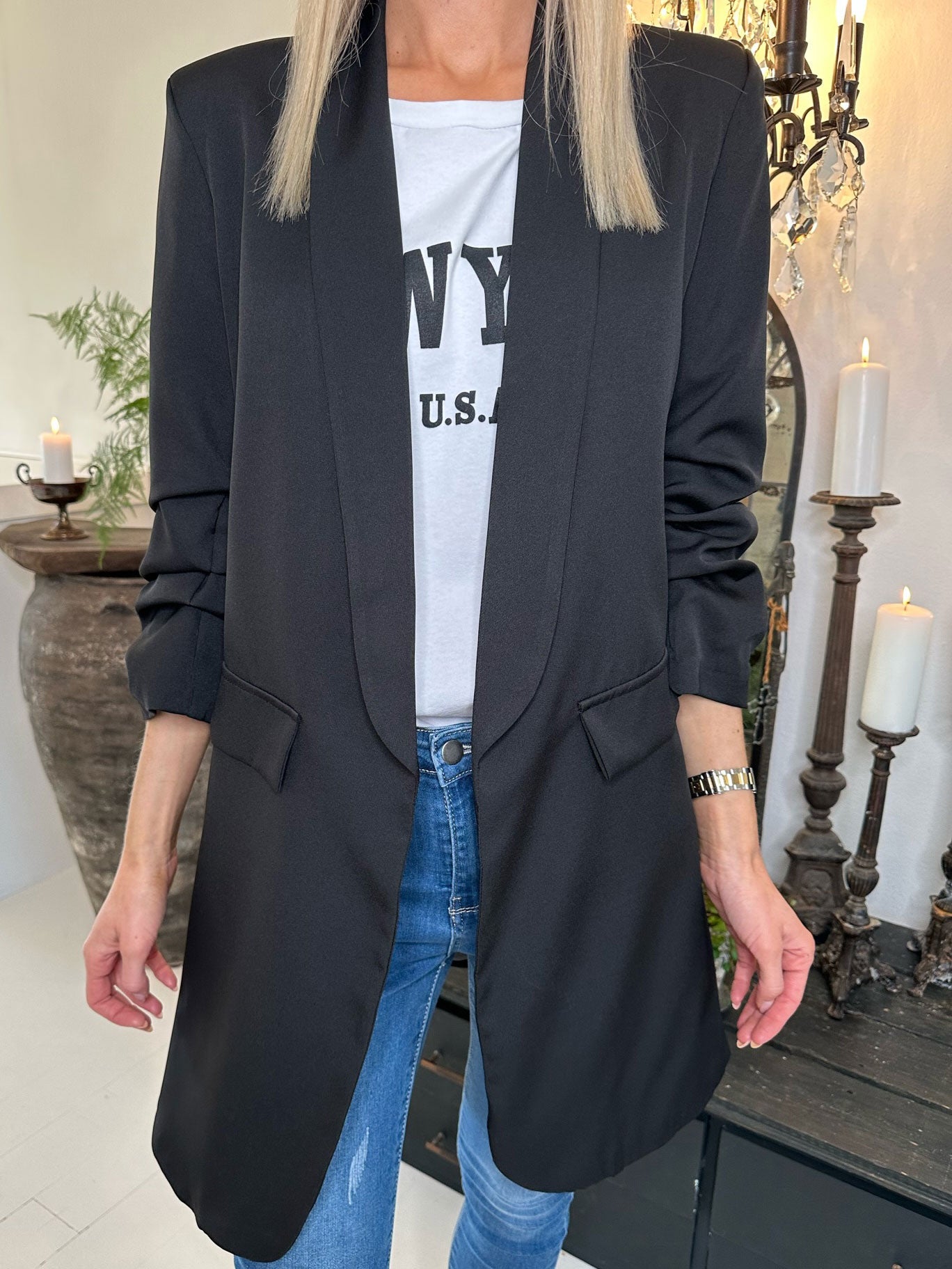 Mila Long - Snygg blazer med veck på ärmen