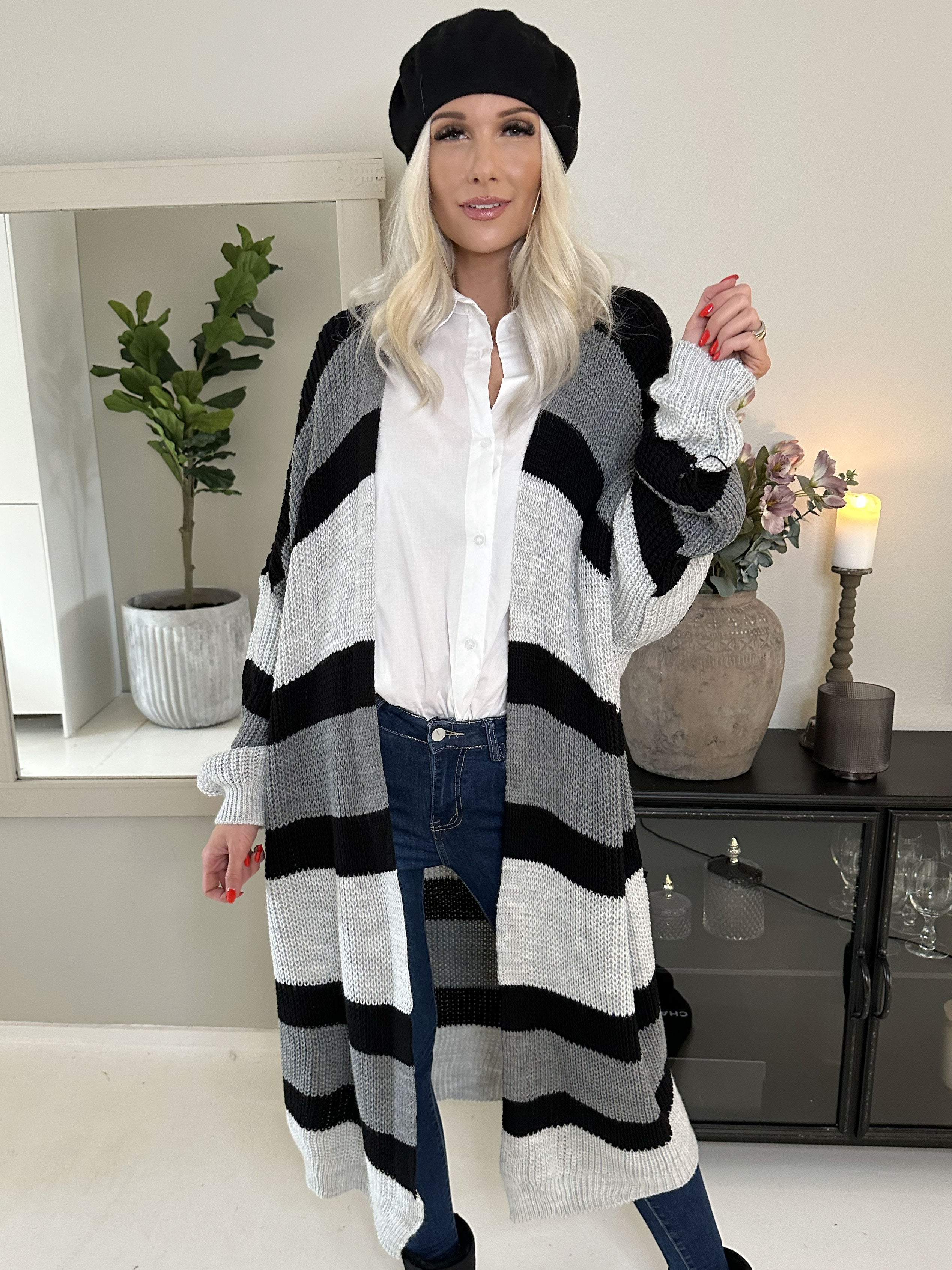 Fekla - Lång stickad kofta med flerfärgade ränder - Army