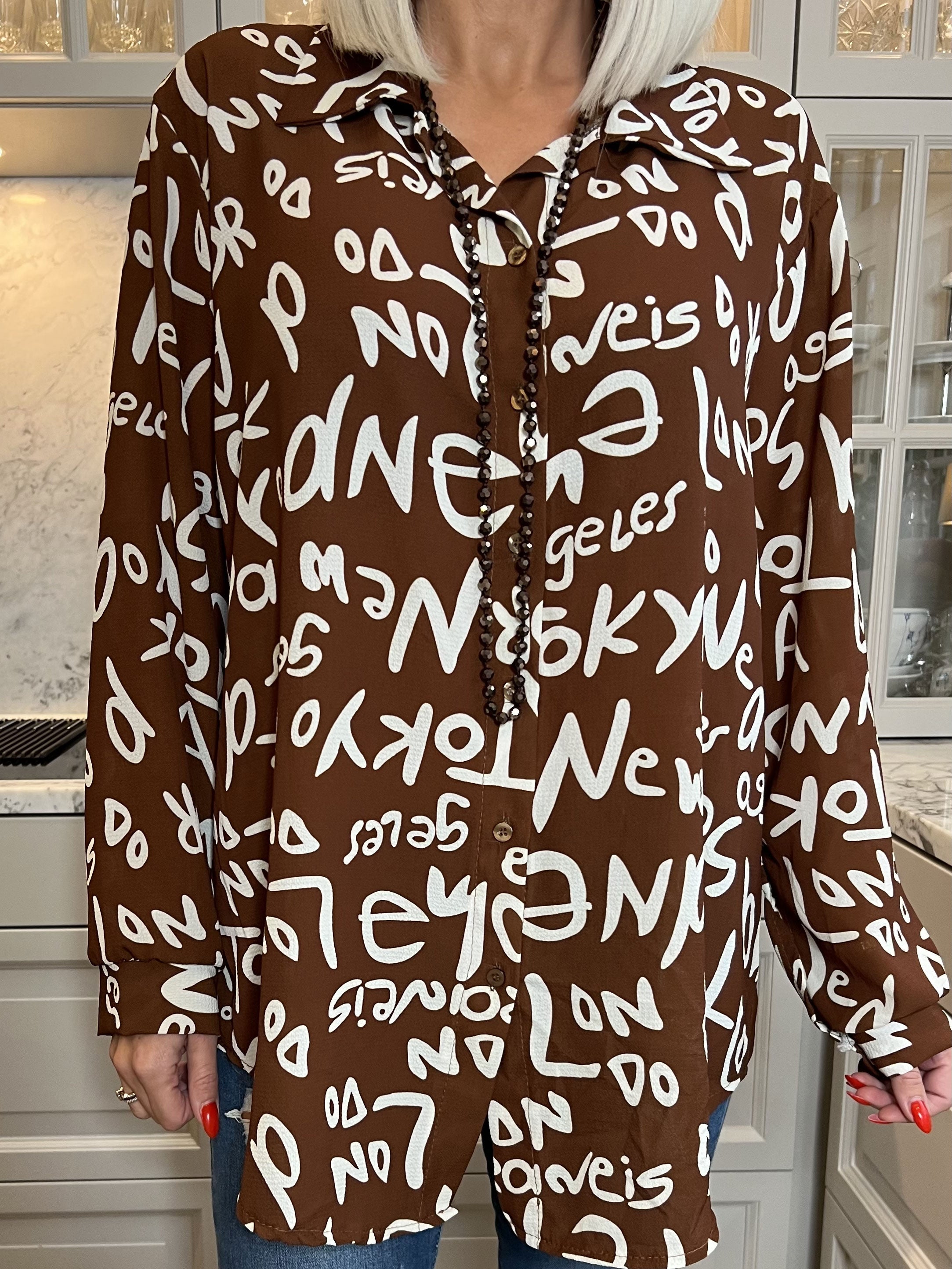 Sophi - Fin skjorta i stor storlek med texter