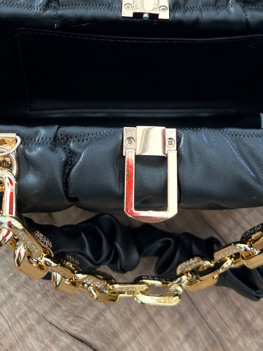 Ashanti - Fyrkantig väska med guldkedja