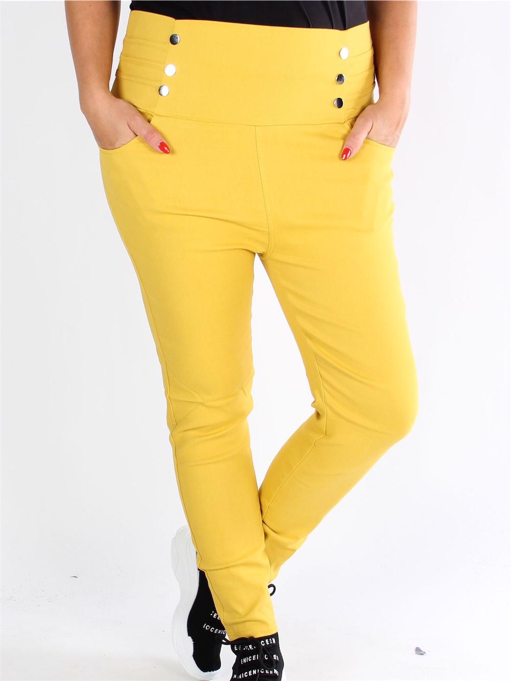 Alette - Svarta byxor i denimlook med silverdetaljer framtill