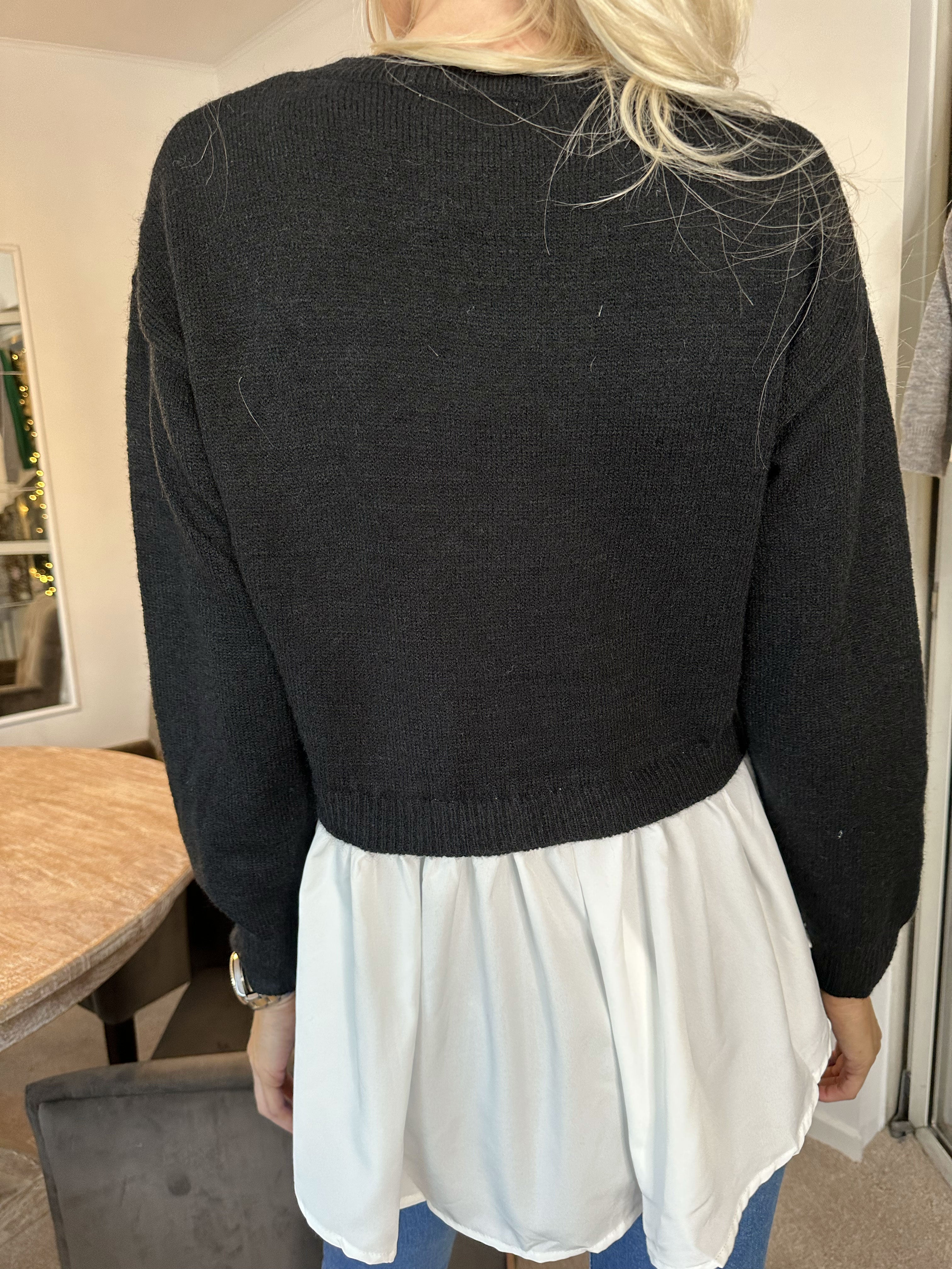 Rock N Roll - Stickad blus med insydd skjorta