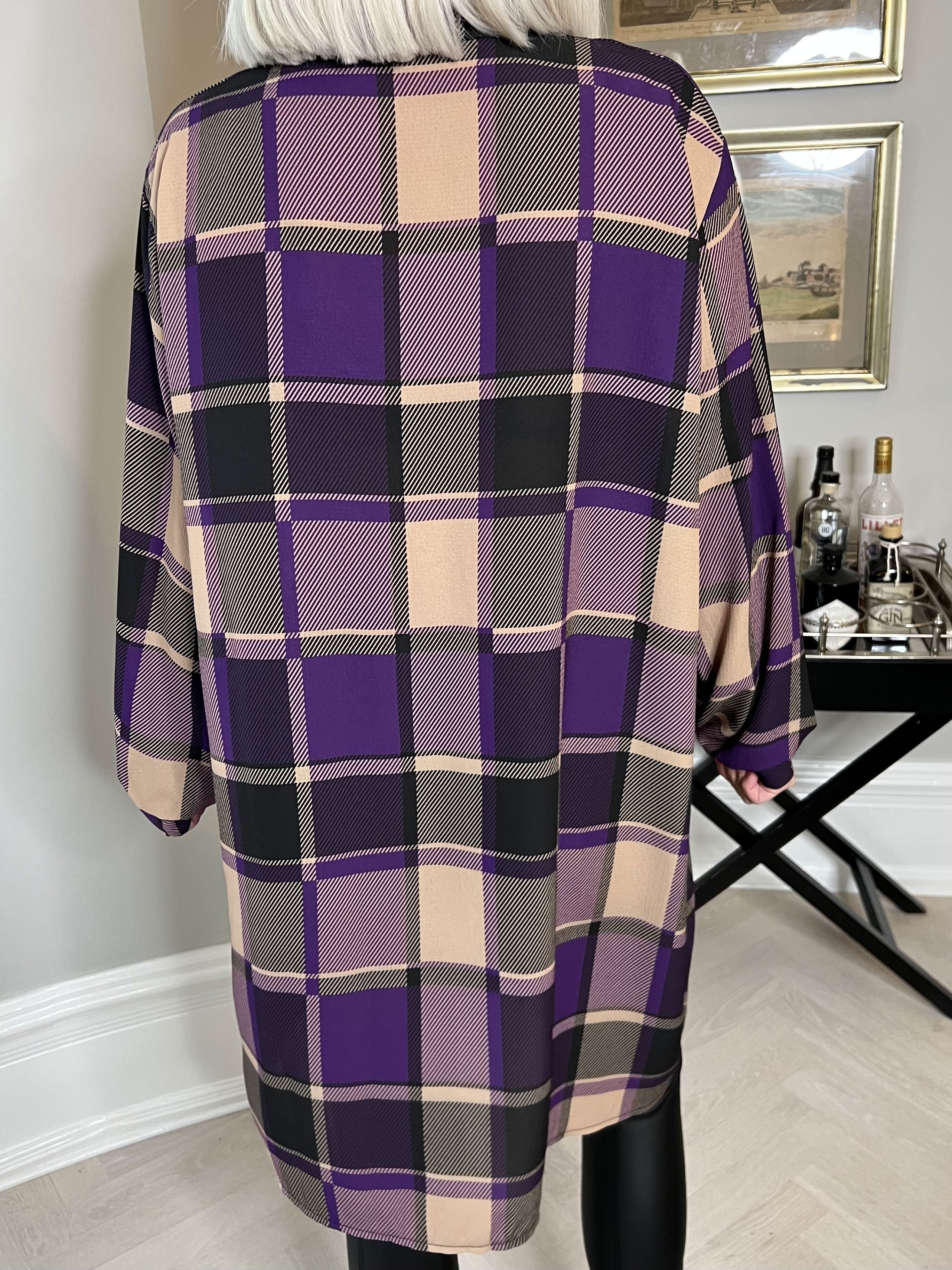 Felippa - Fin skjortklänning i plus size i rutigt tyg