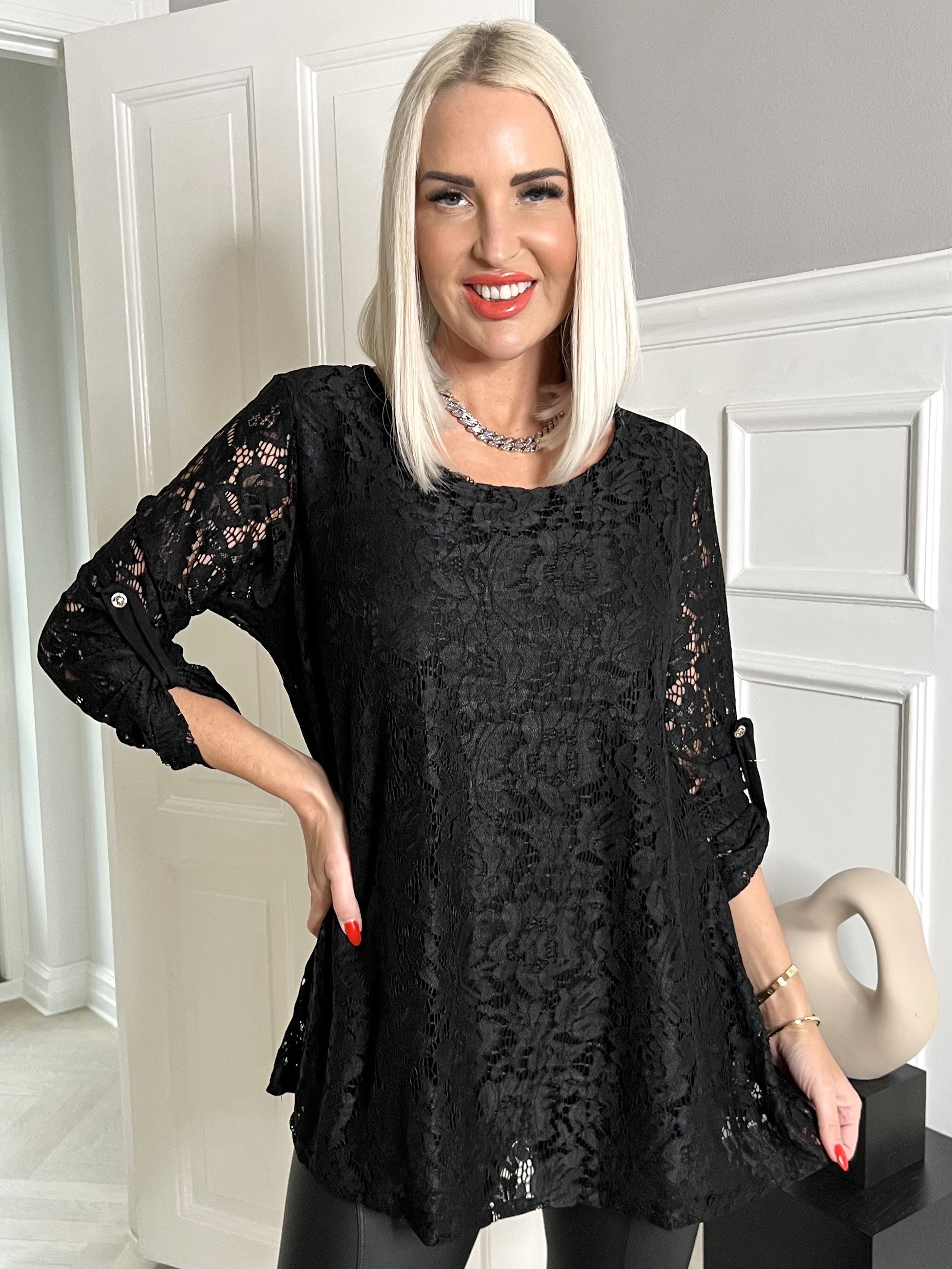 Nadira - Söt tunika i spetstyg