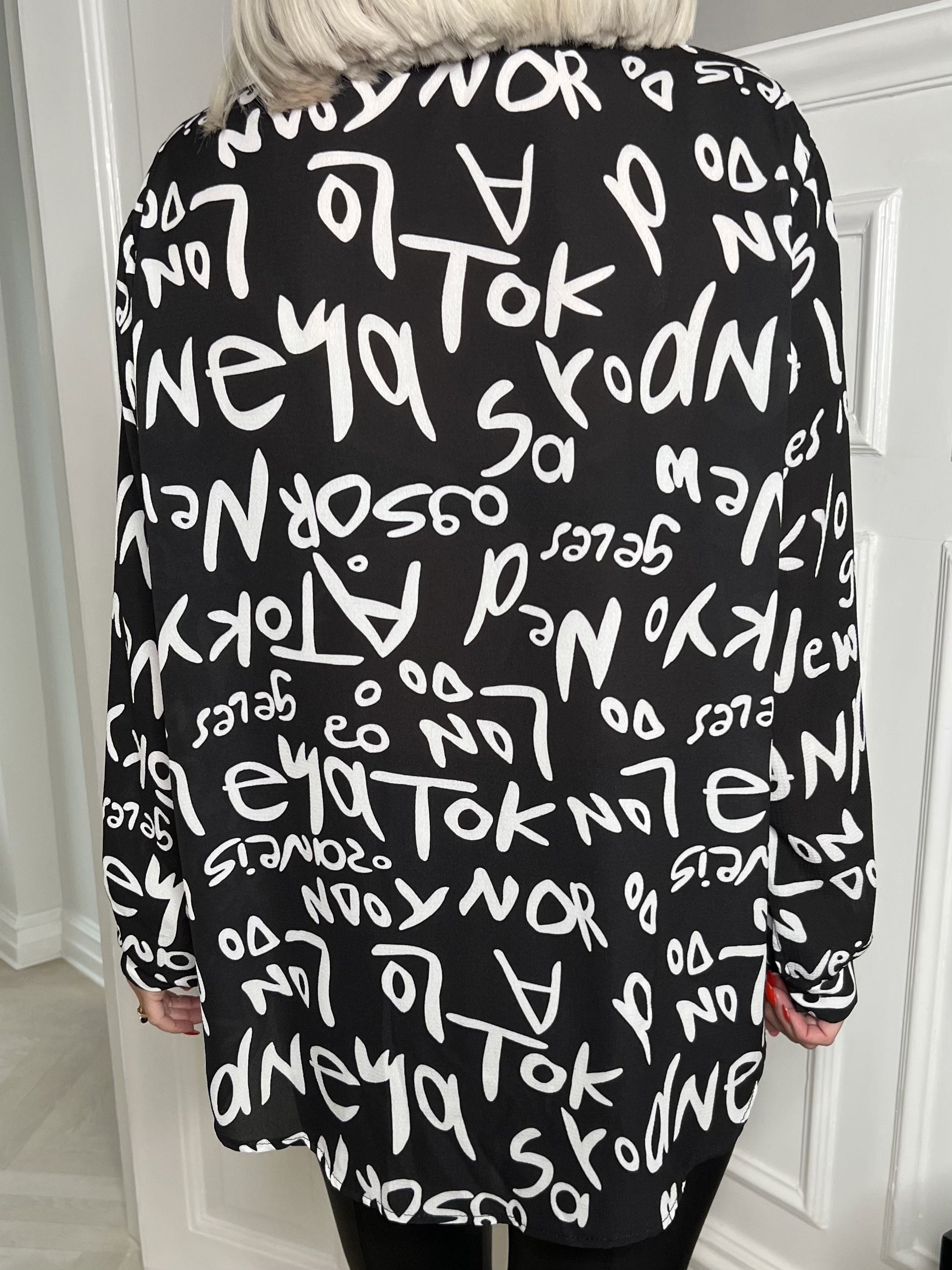 Sophi - Fin skjorta med texter