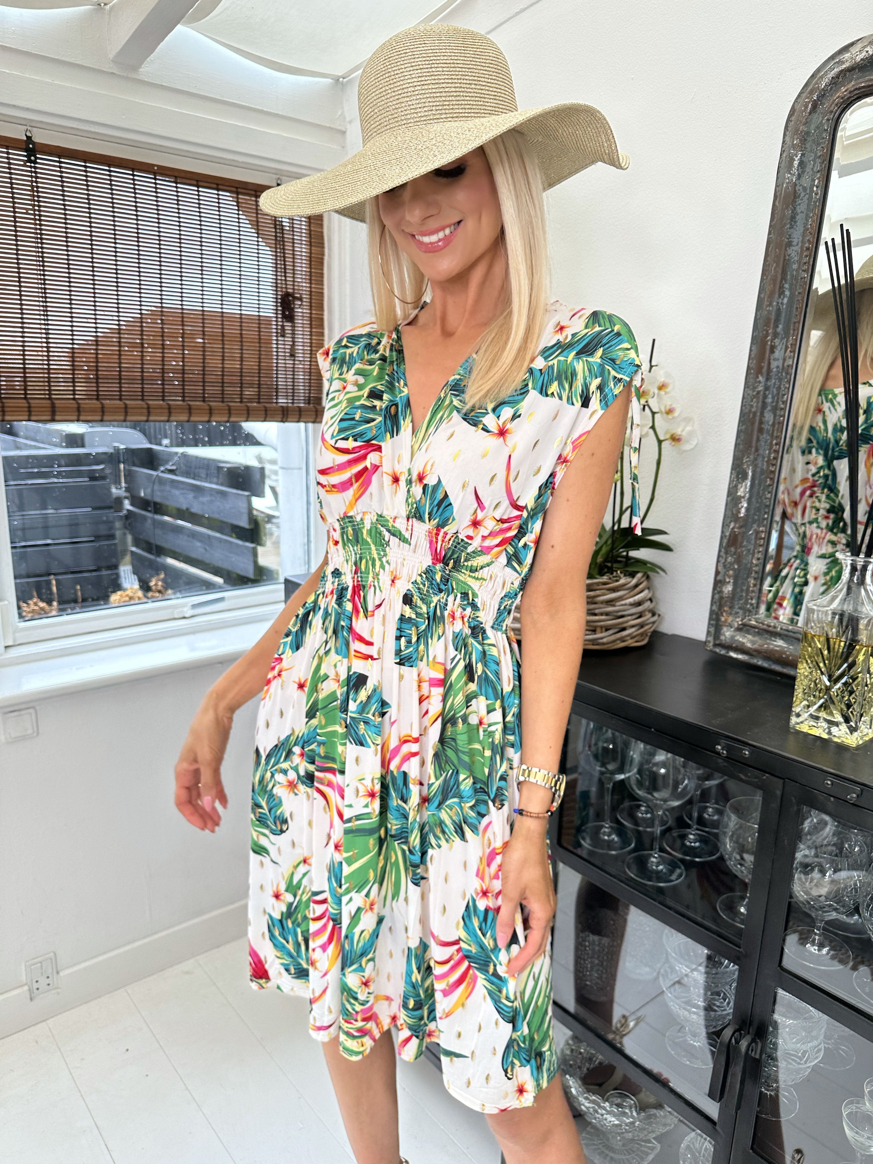 Pams Hawaii Short - Kort elastisk klänning i rynkfritt tyg