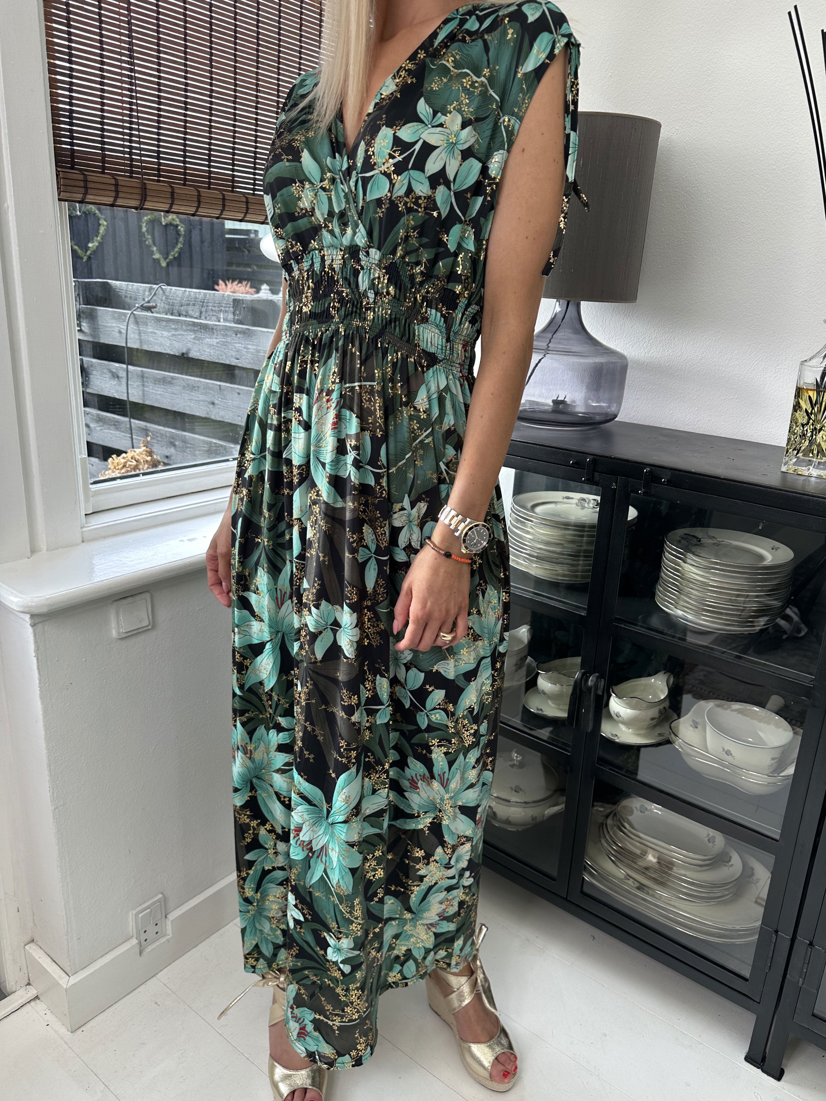 Pams Sleeveless - Lång elastisk klänning i skrynkelfritt tyg - Black