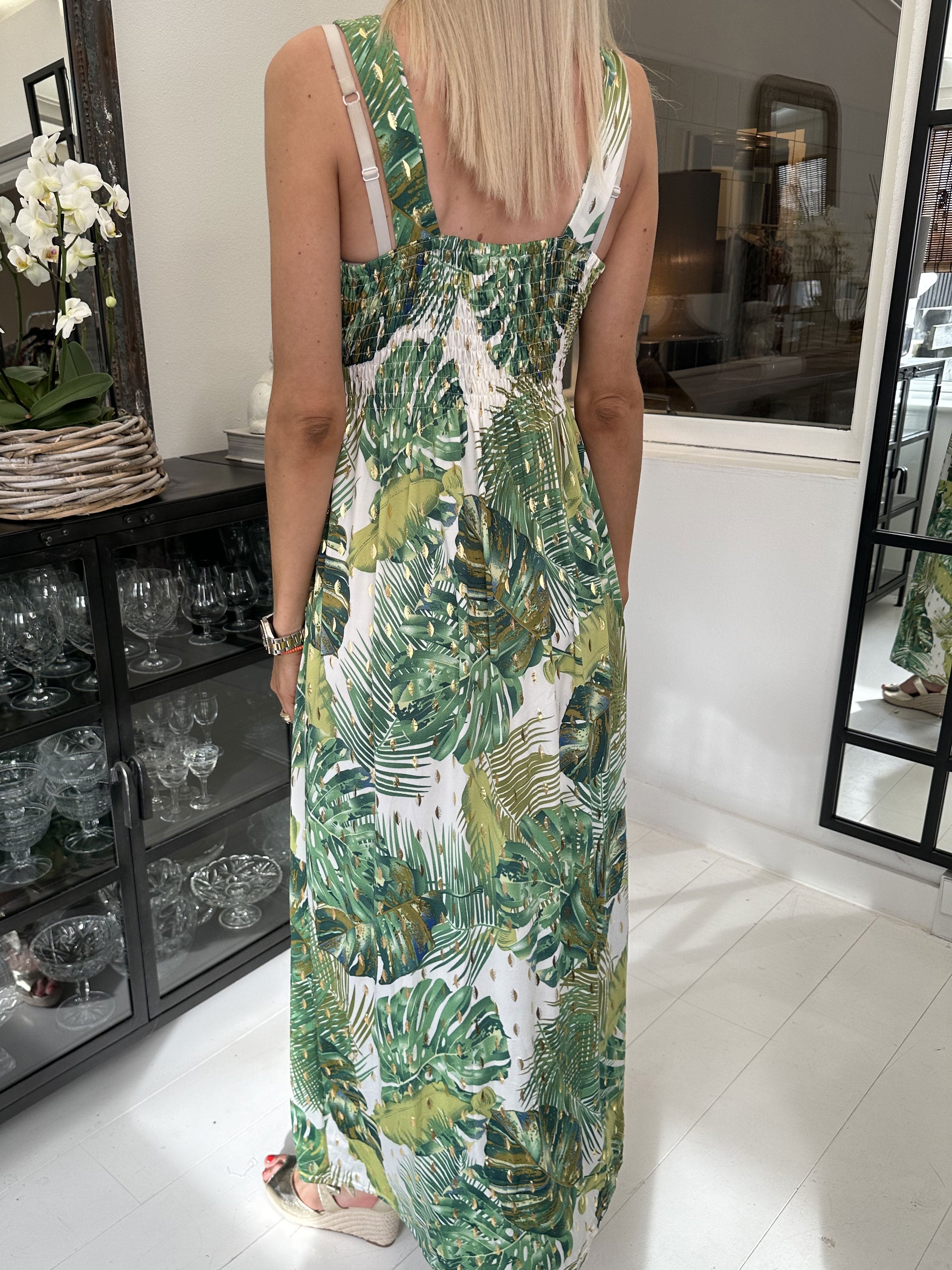 Kenza Leaf - Klänning med band i elastiskt tyg