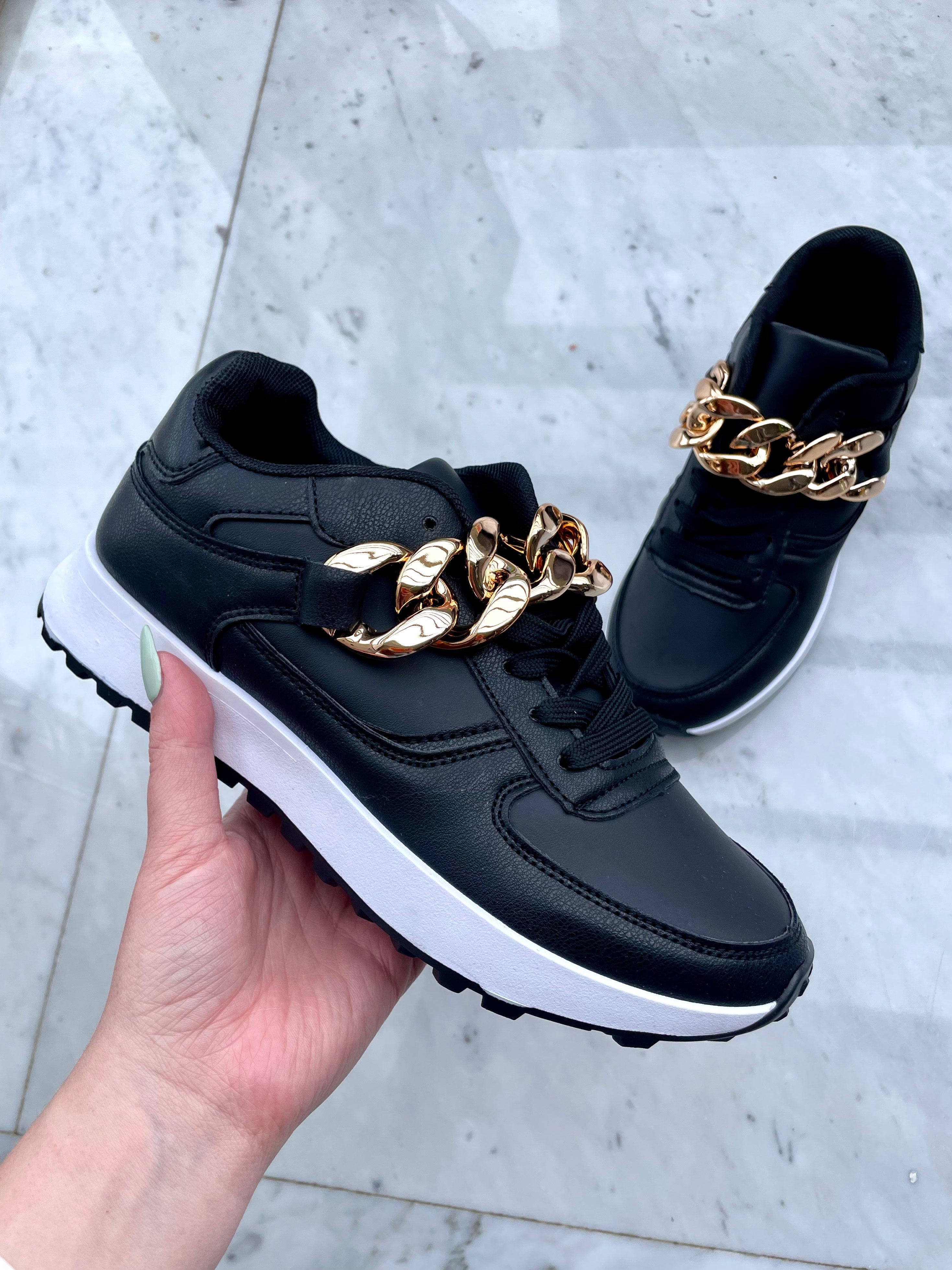 Aurora - Sneakers med guldkedja