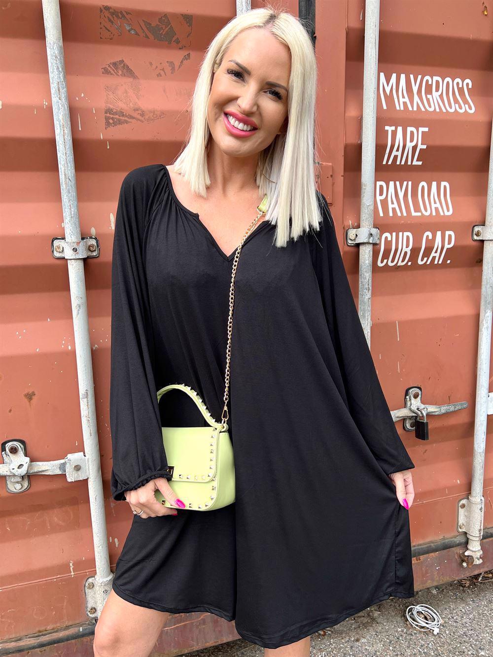 Anika - Enkel tunikaklänning i elastisk mjuk kvalitet