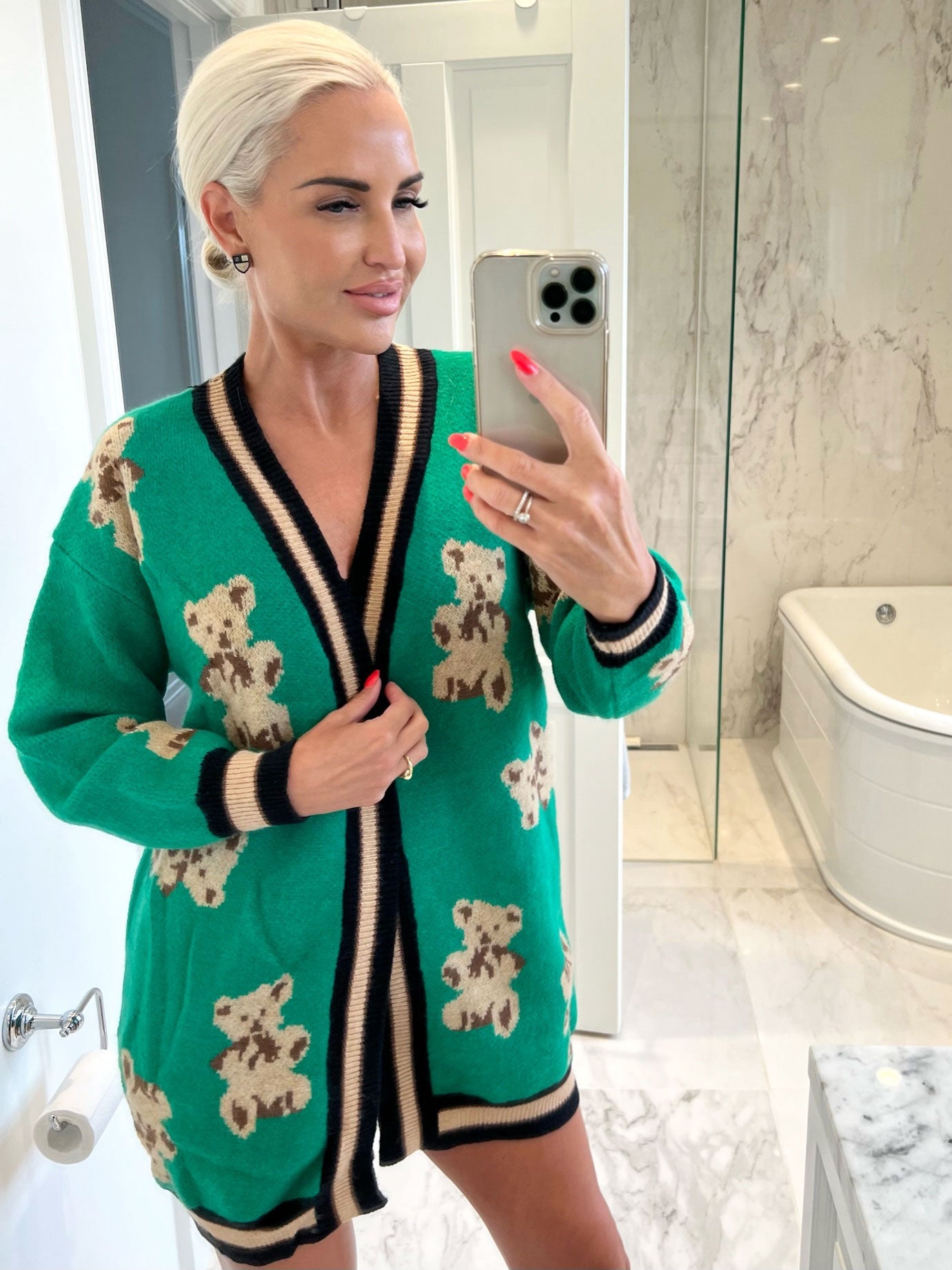 Almina - Stickad kofta med söta nallebjörnar - Green