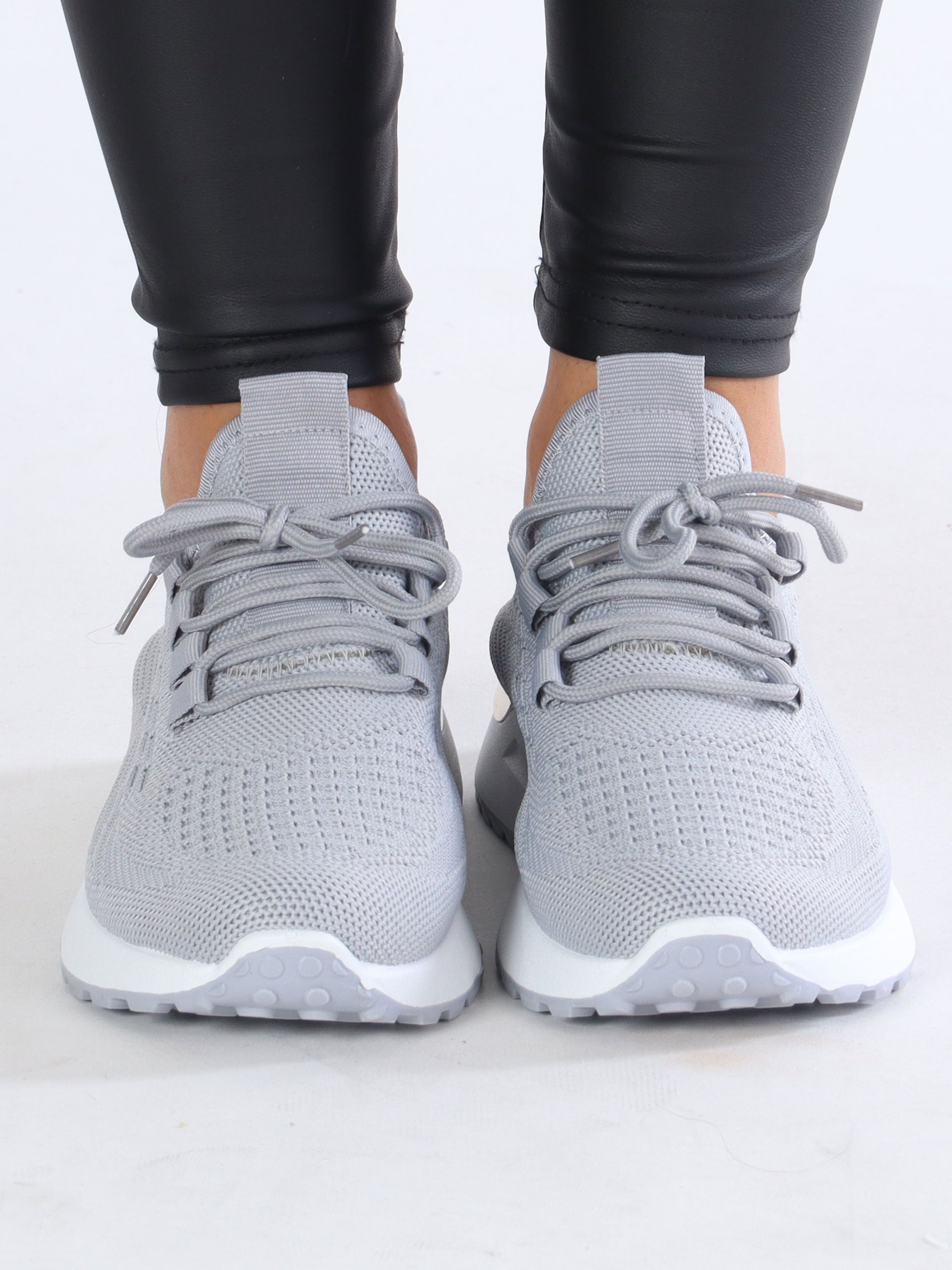 Arjana - Sock sneakers med vit sula