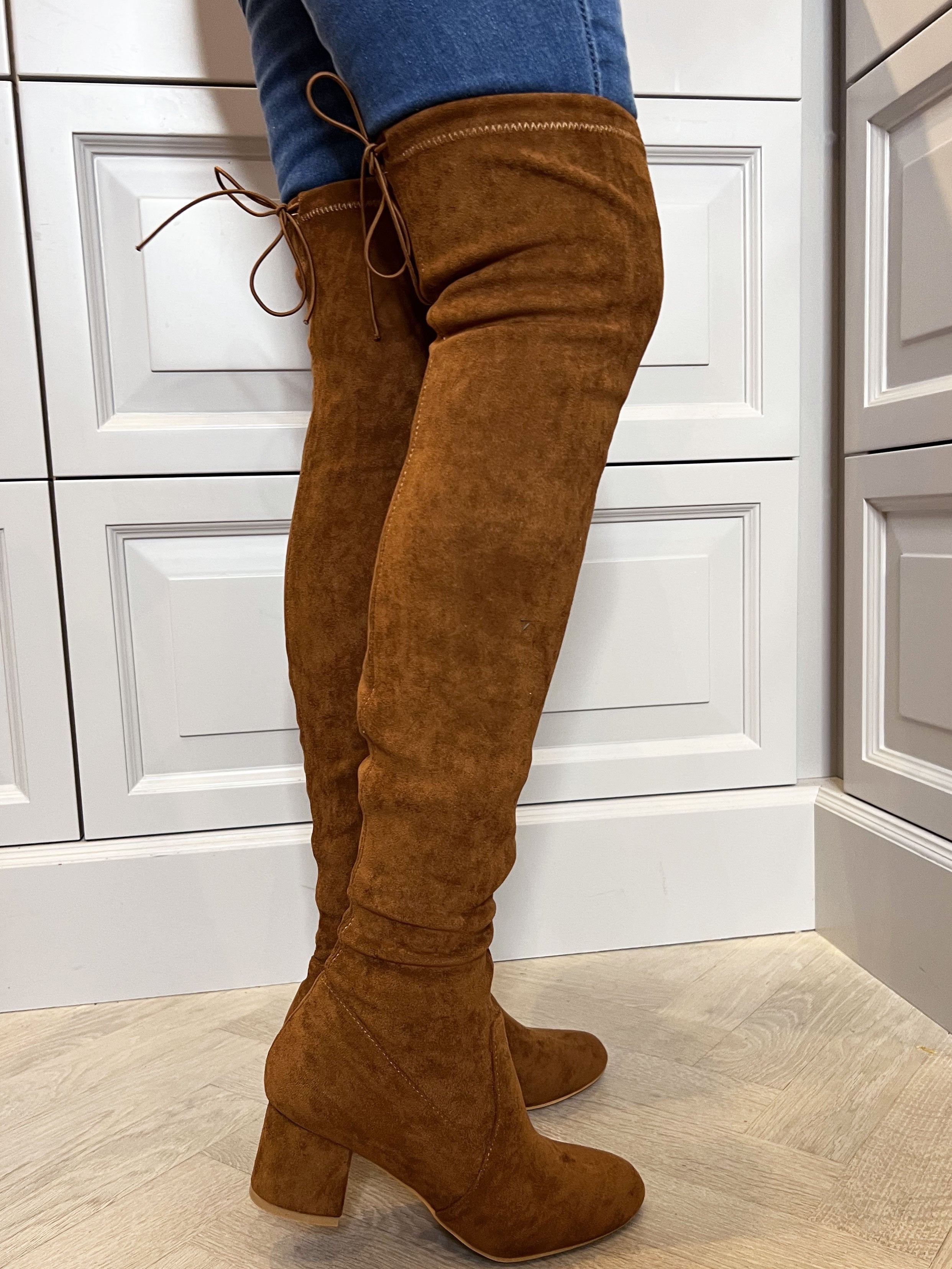 Olivia - Overknee boots med liten klack