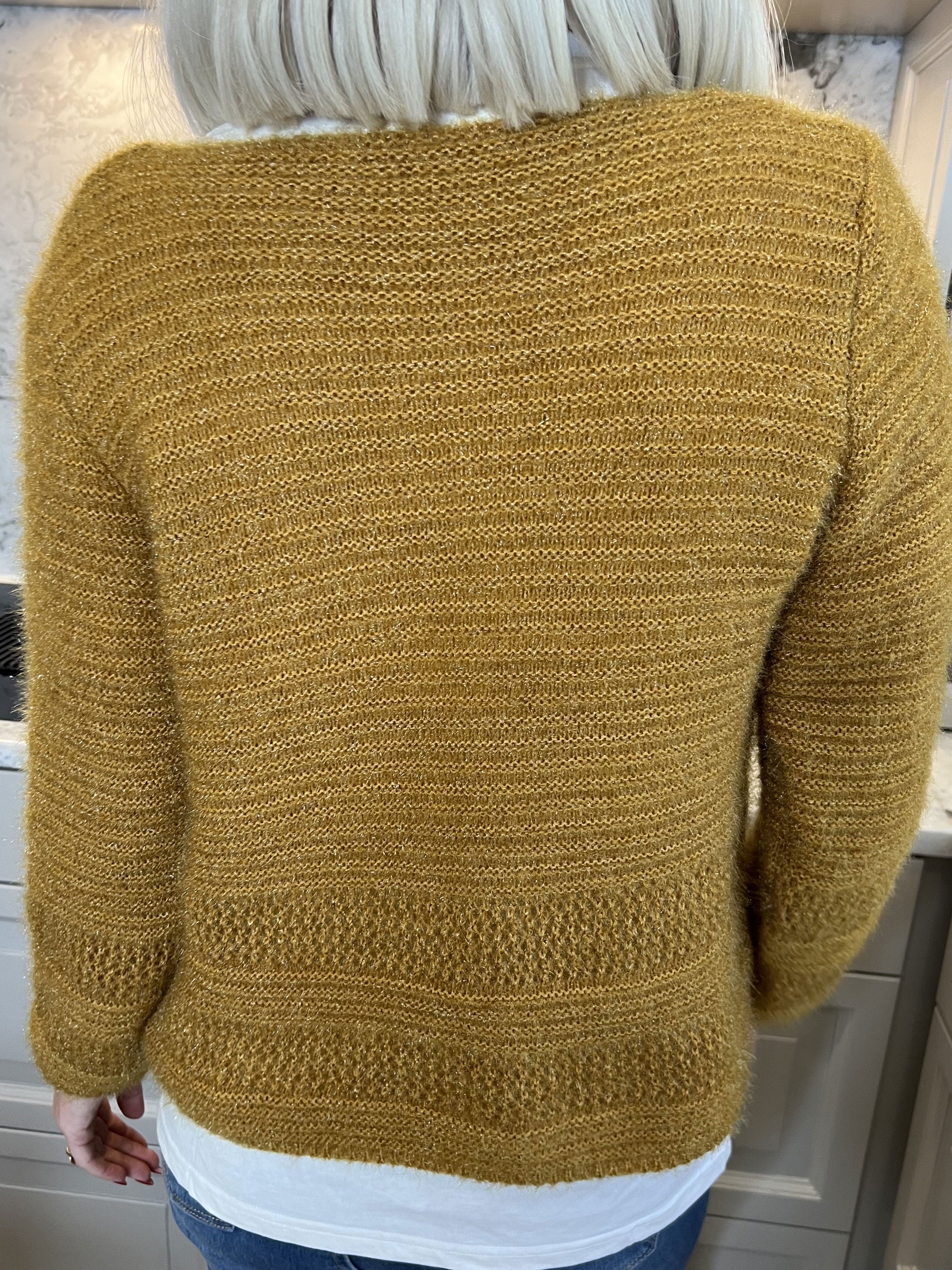 Melly - Mjuk kofta med en knapp