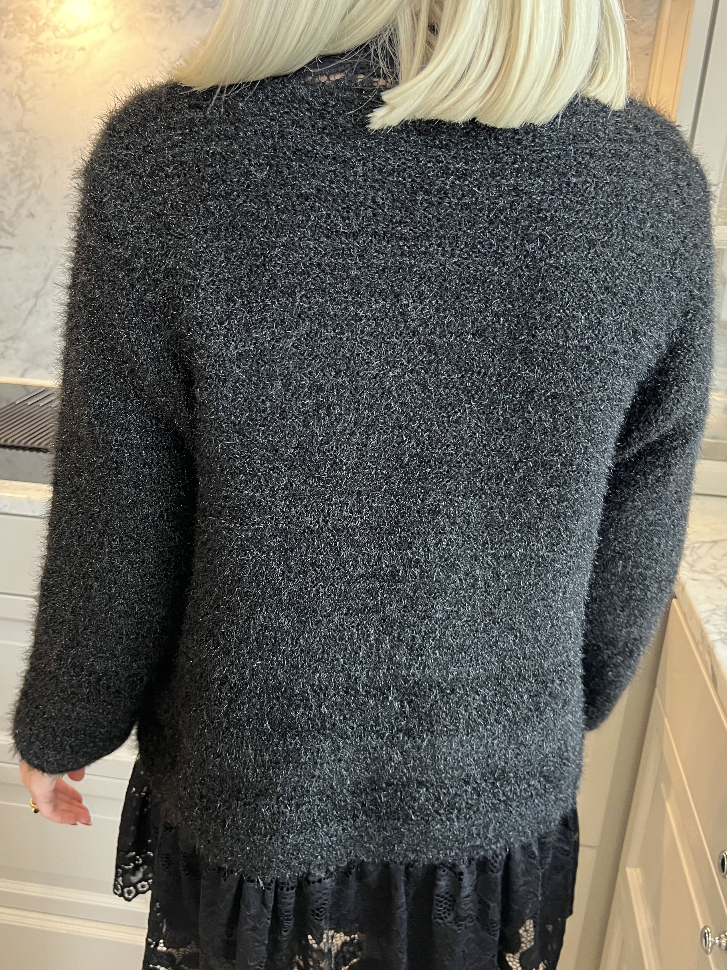 Melly - Mjuk kofta med en knapp