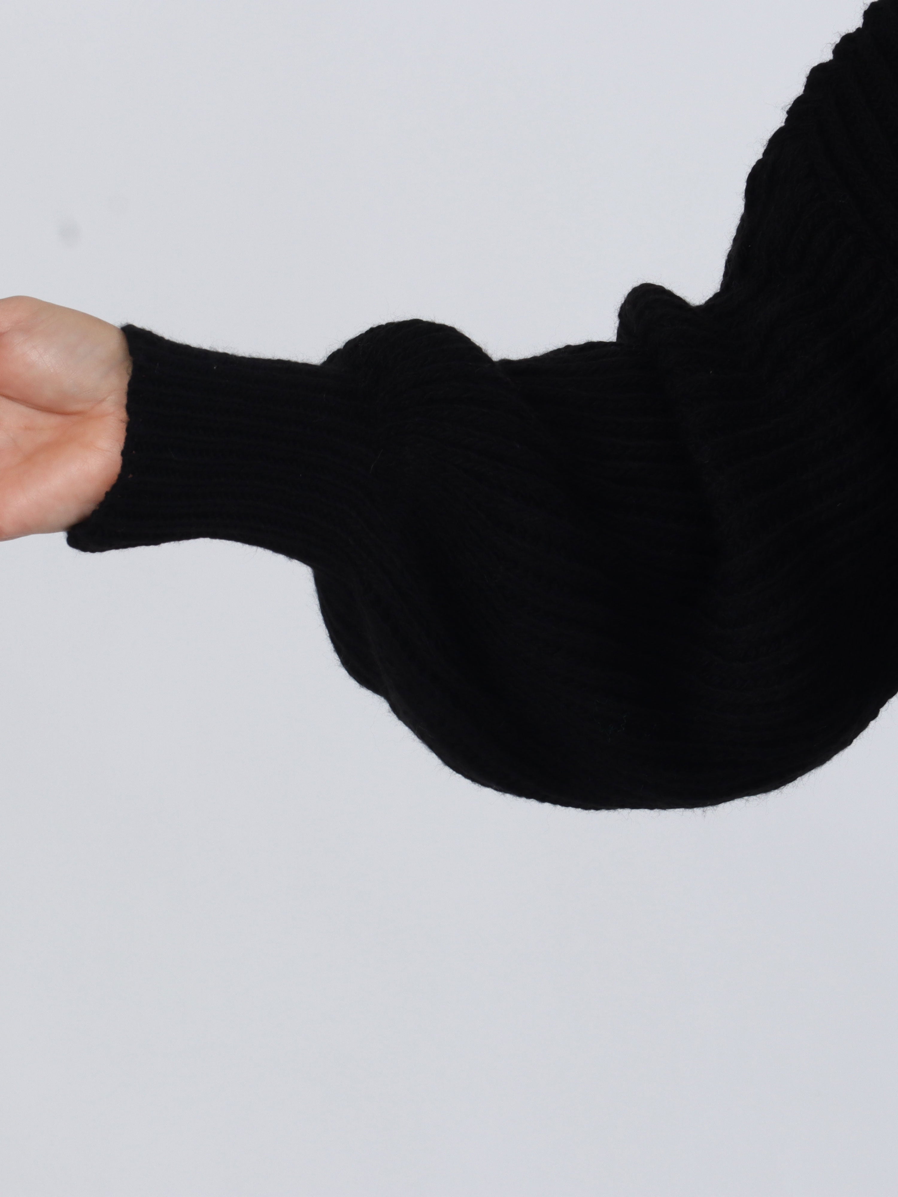 Sally - Stickad plus size kofta med ballongärmar