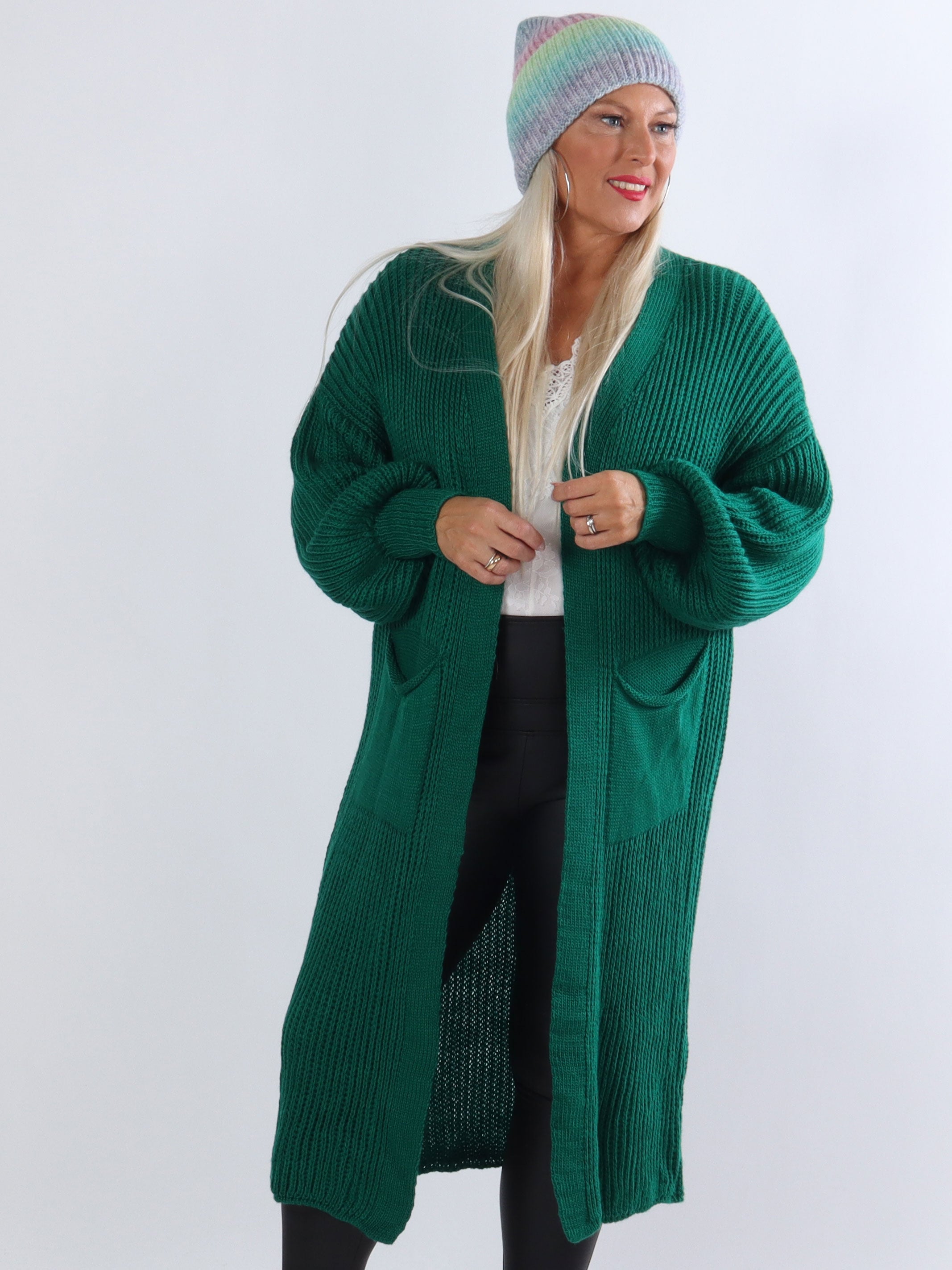 Sally - Stickad plus size kofta med ballongärmar