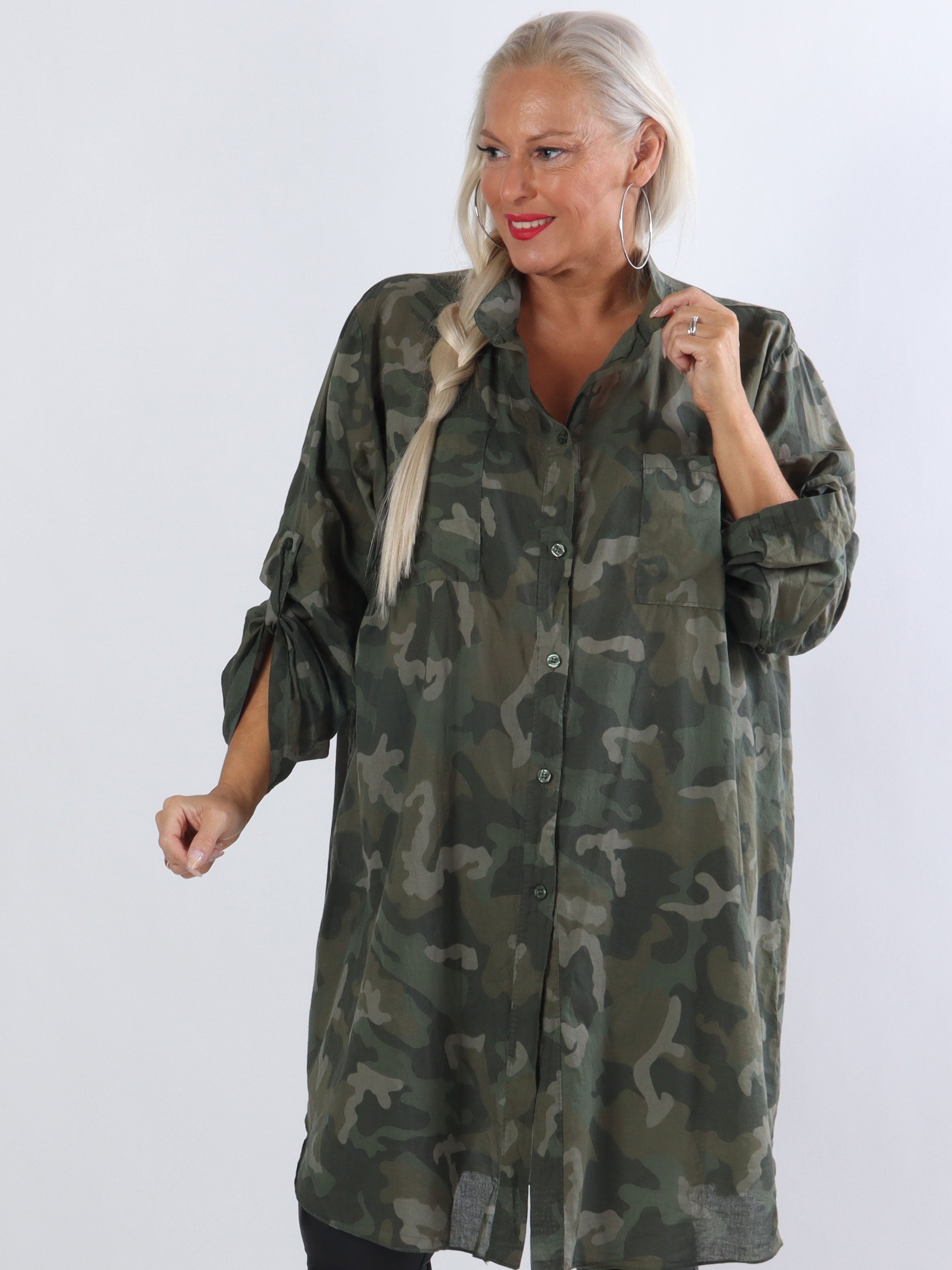 Berna Camo - Plus size skjorta i kamouflagetryck