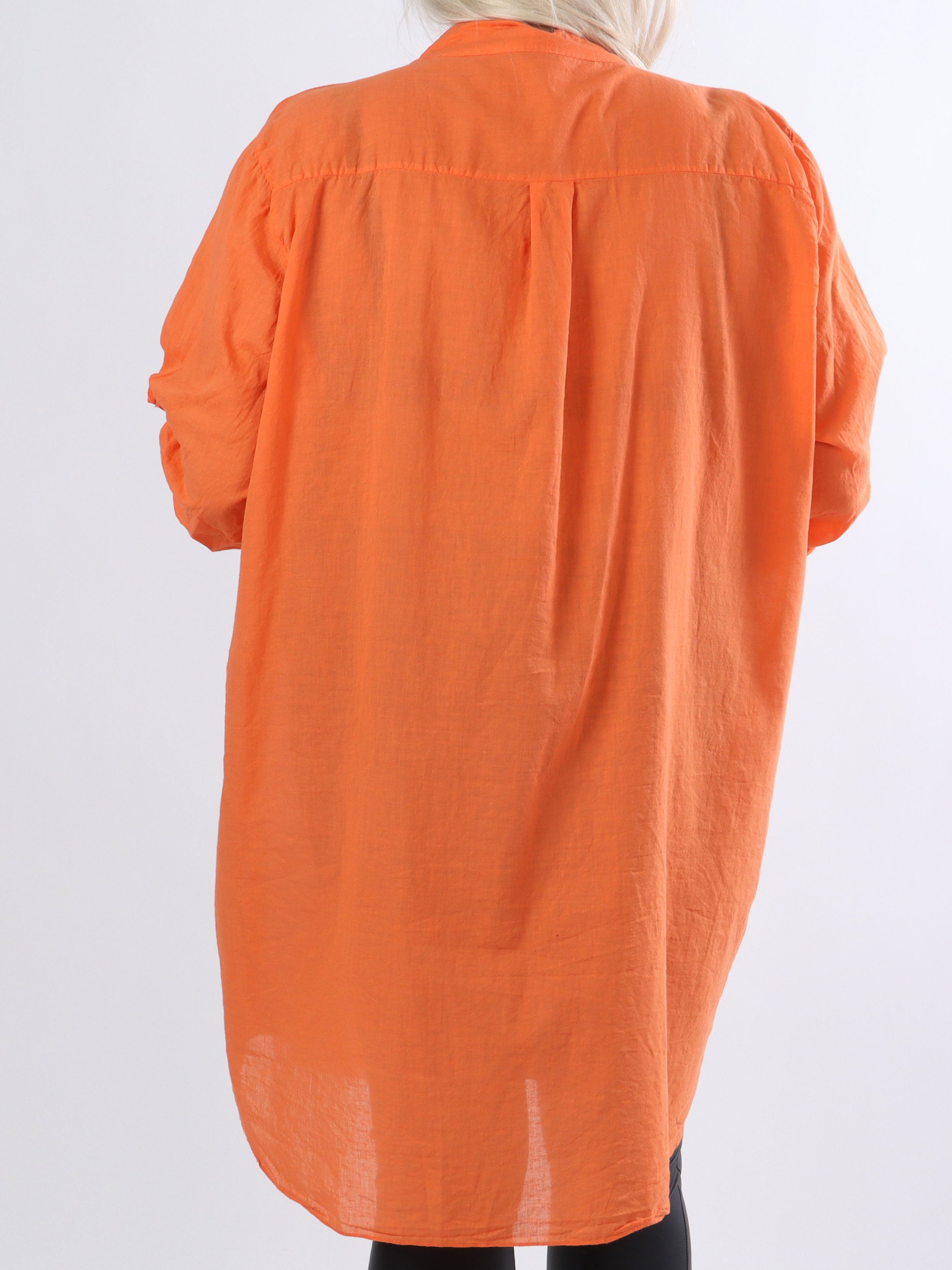 Berna Plain - Plus size skjorta med fickor