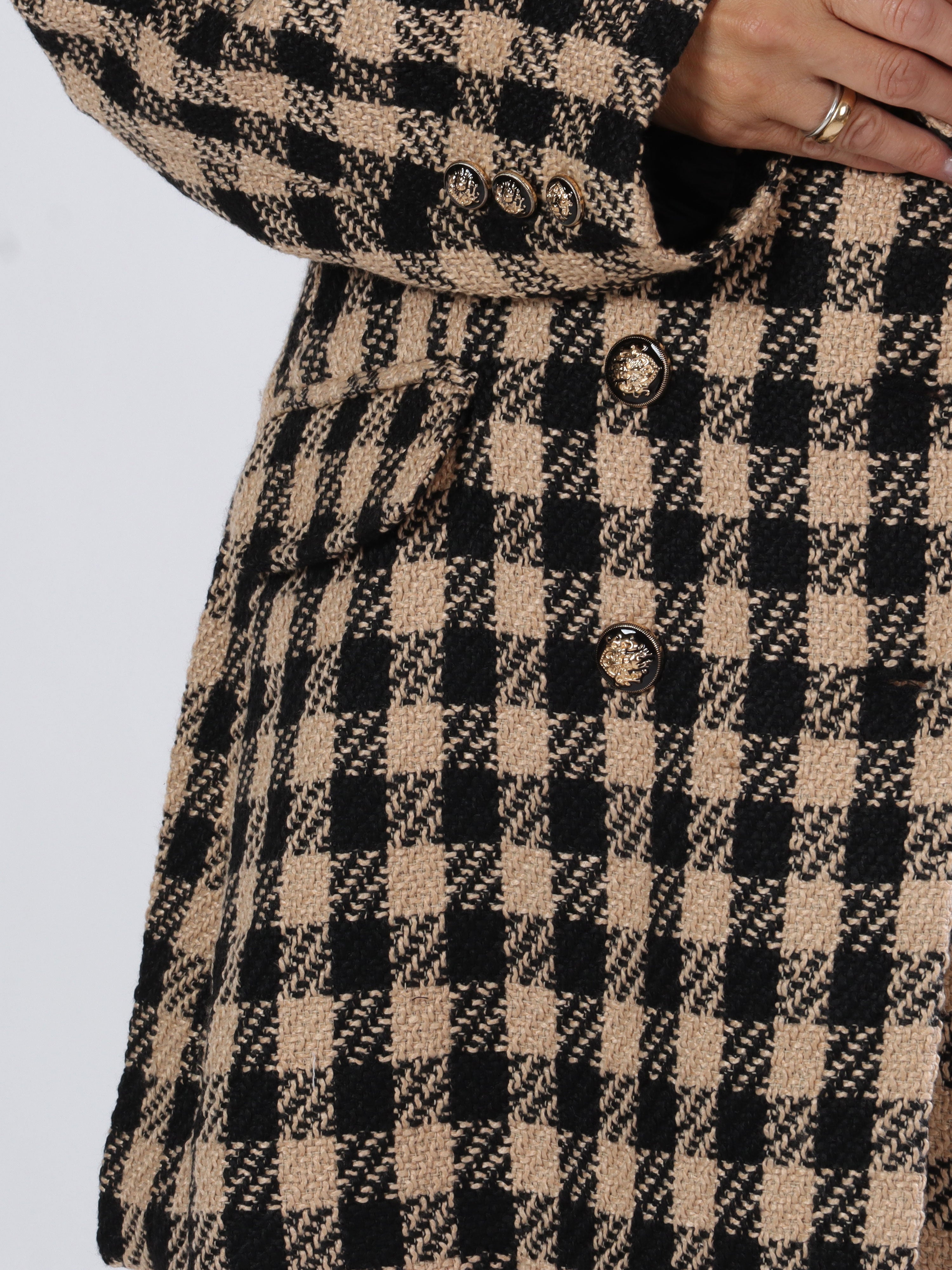 Magnolia - Kamel och svart rutig kavajjacka