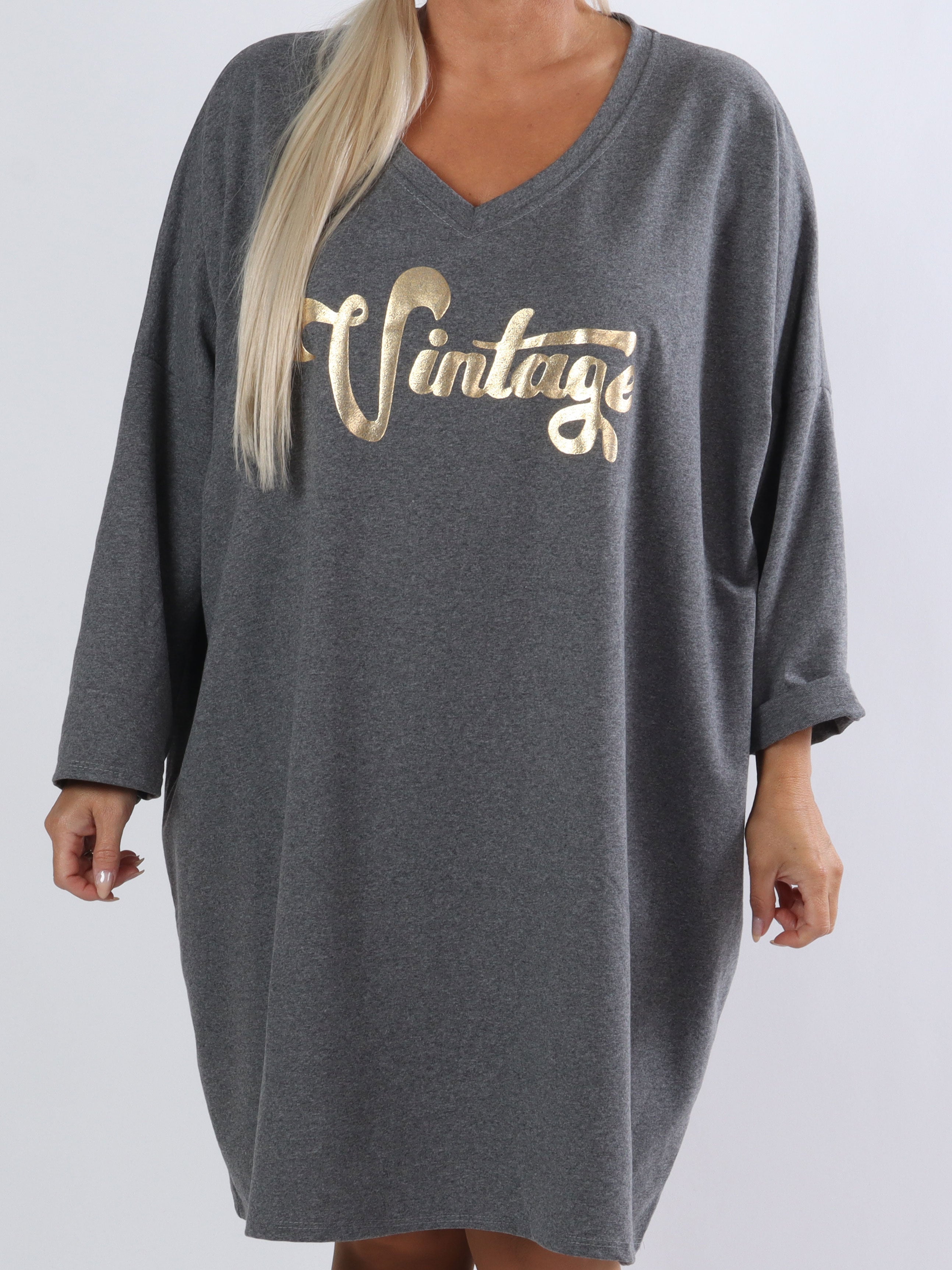 Liana - Plus size joggingklänning med guldtryck