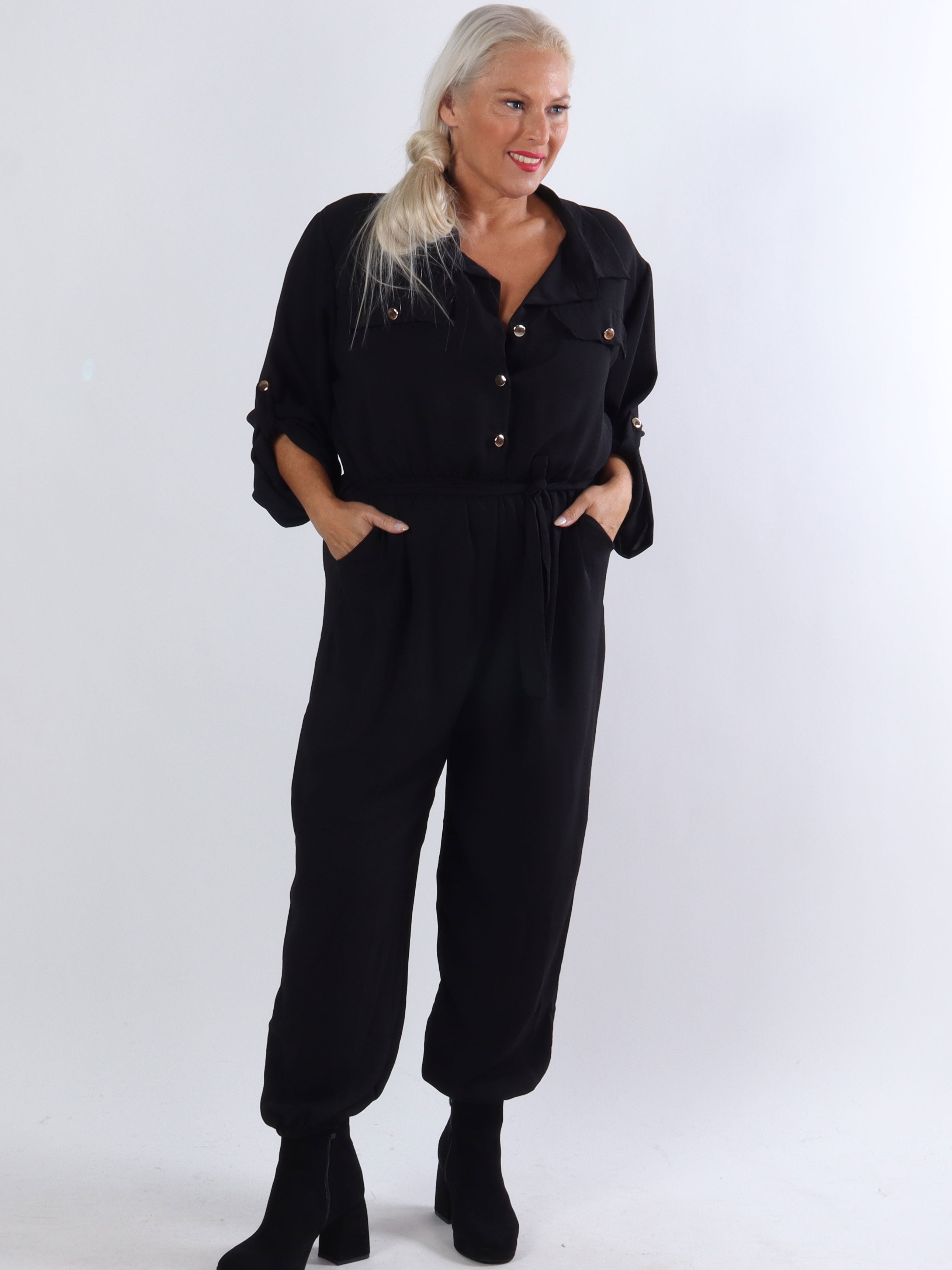 Malina Sleeve - Byxdräkt med guldknappar