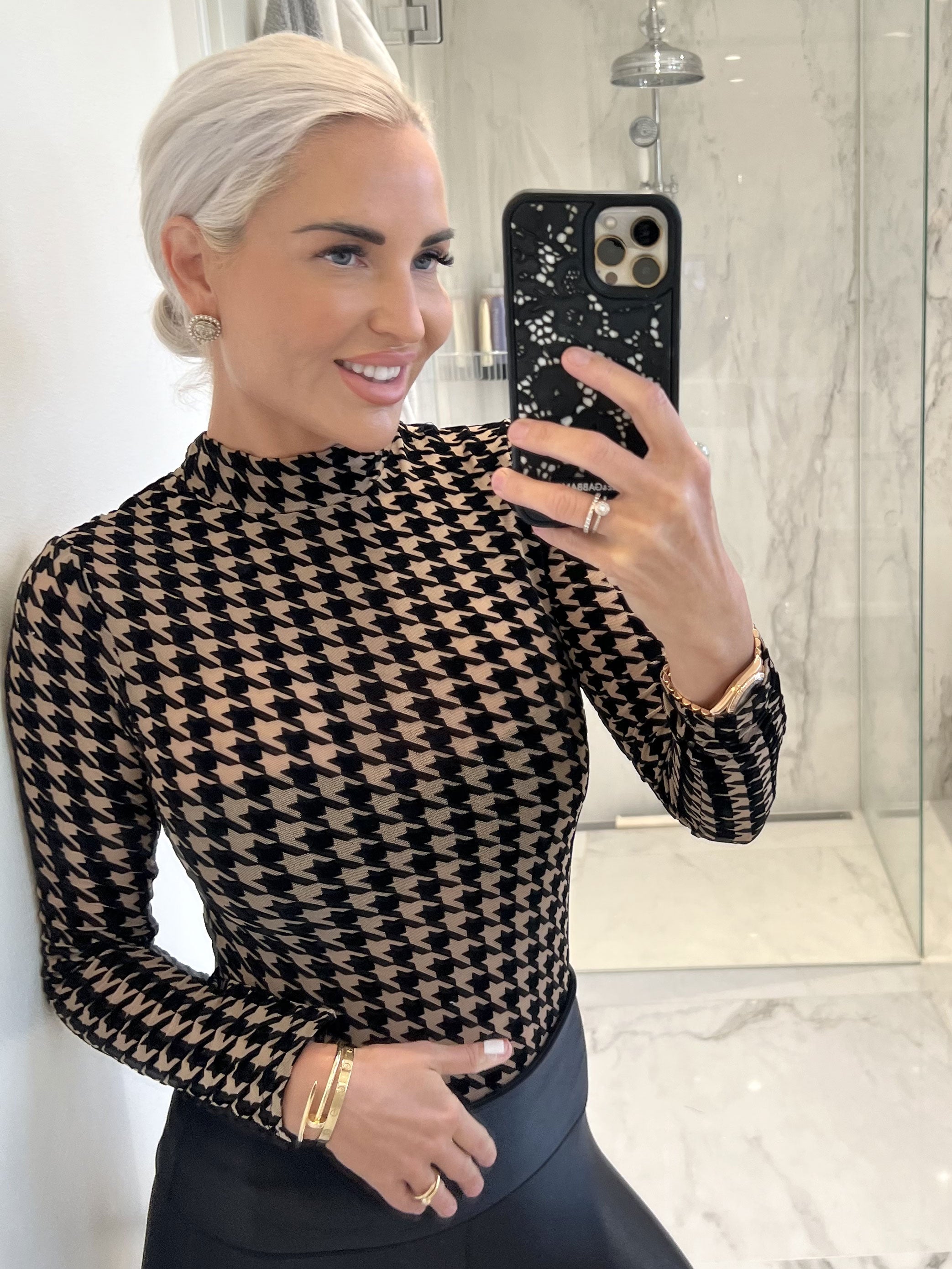 Liva - Mjuk mesh topp med hundtandsmönster