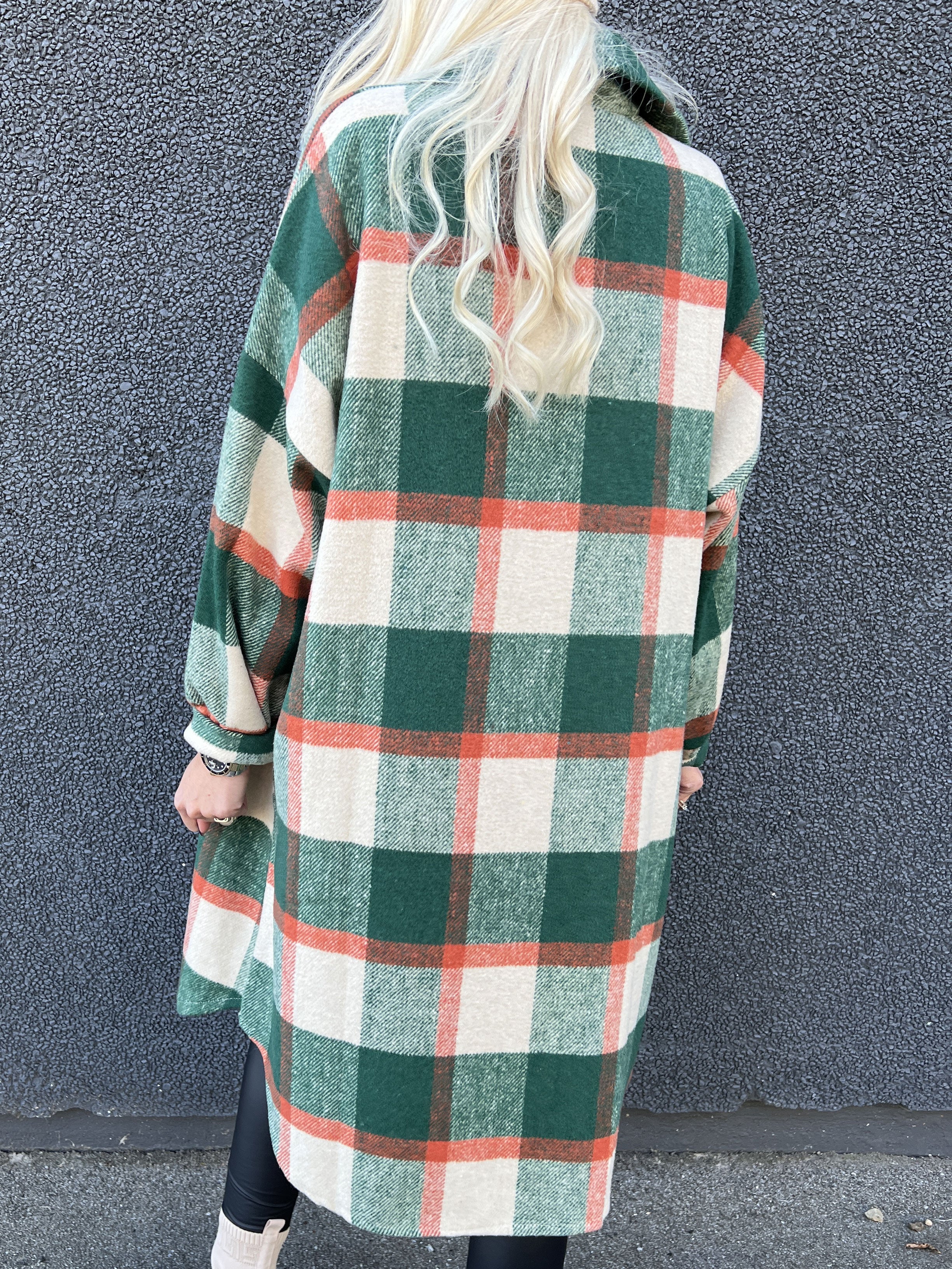 Natalia - Lång rutig jacka med knappar