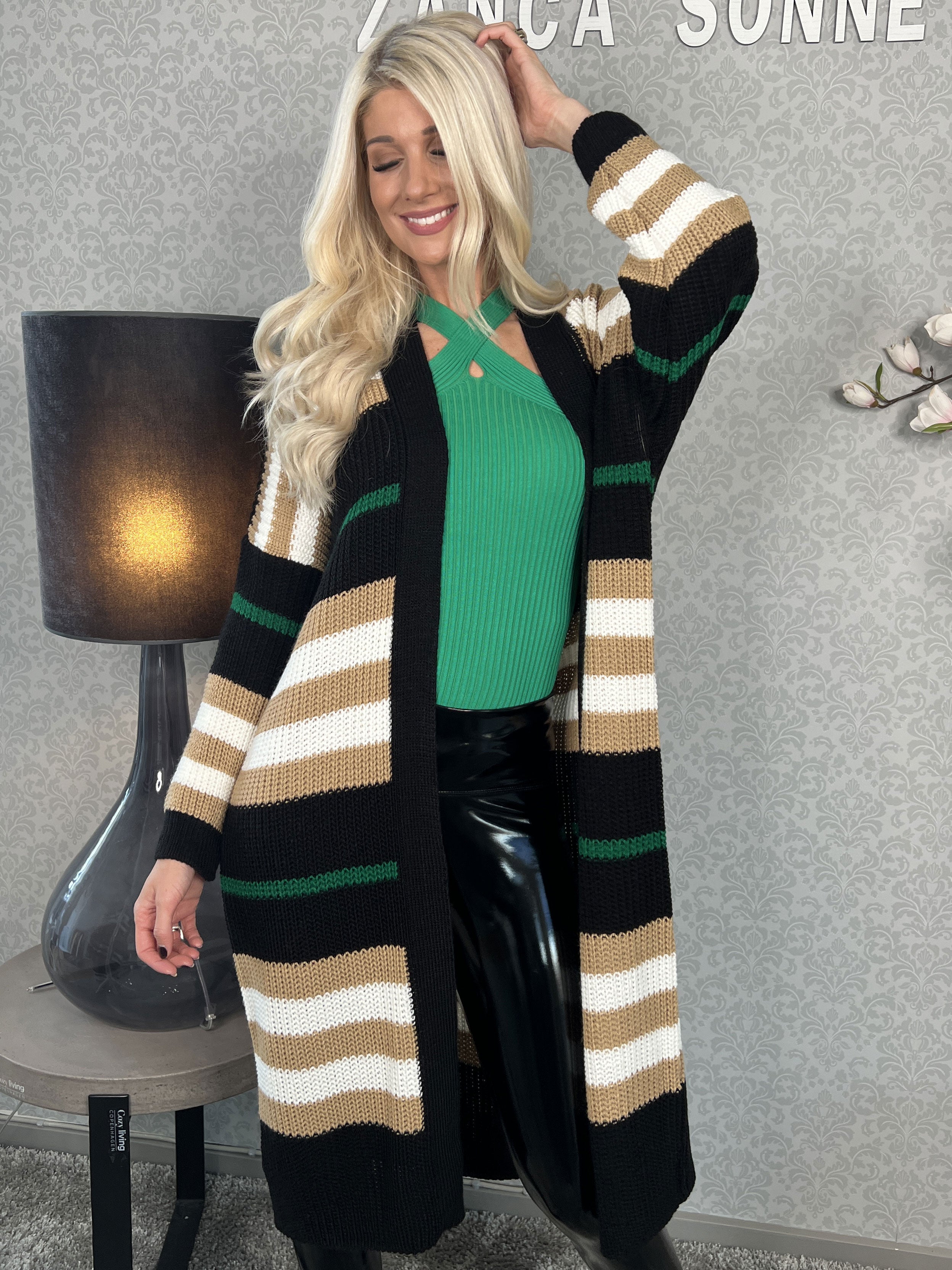 Mikla - Lång randig kofta i stickad