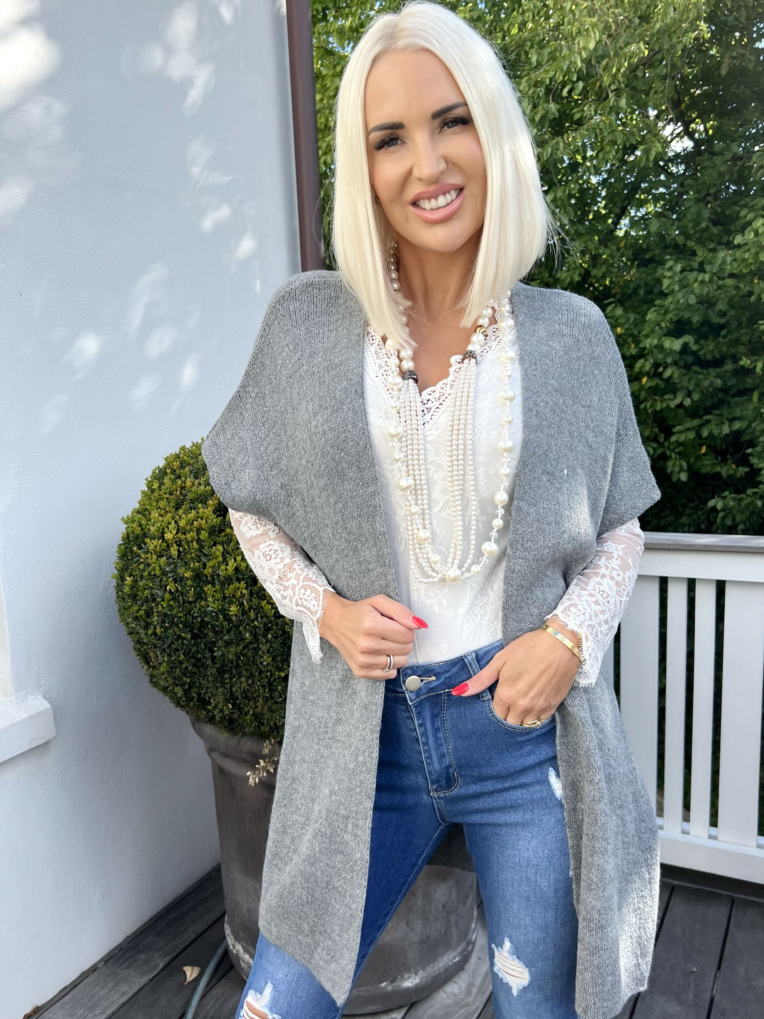 Tilly Plain - Stickad kofta utan ärmar