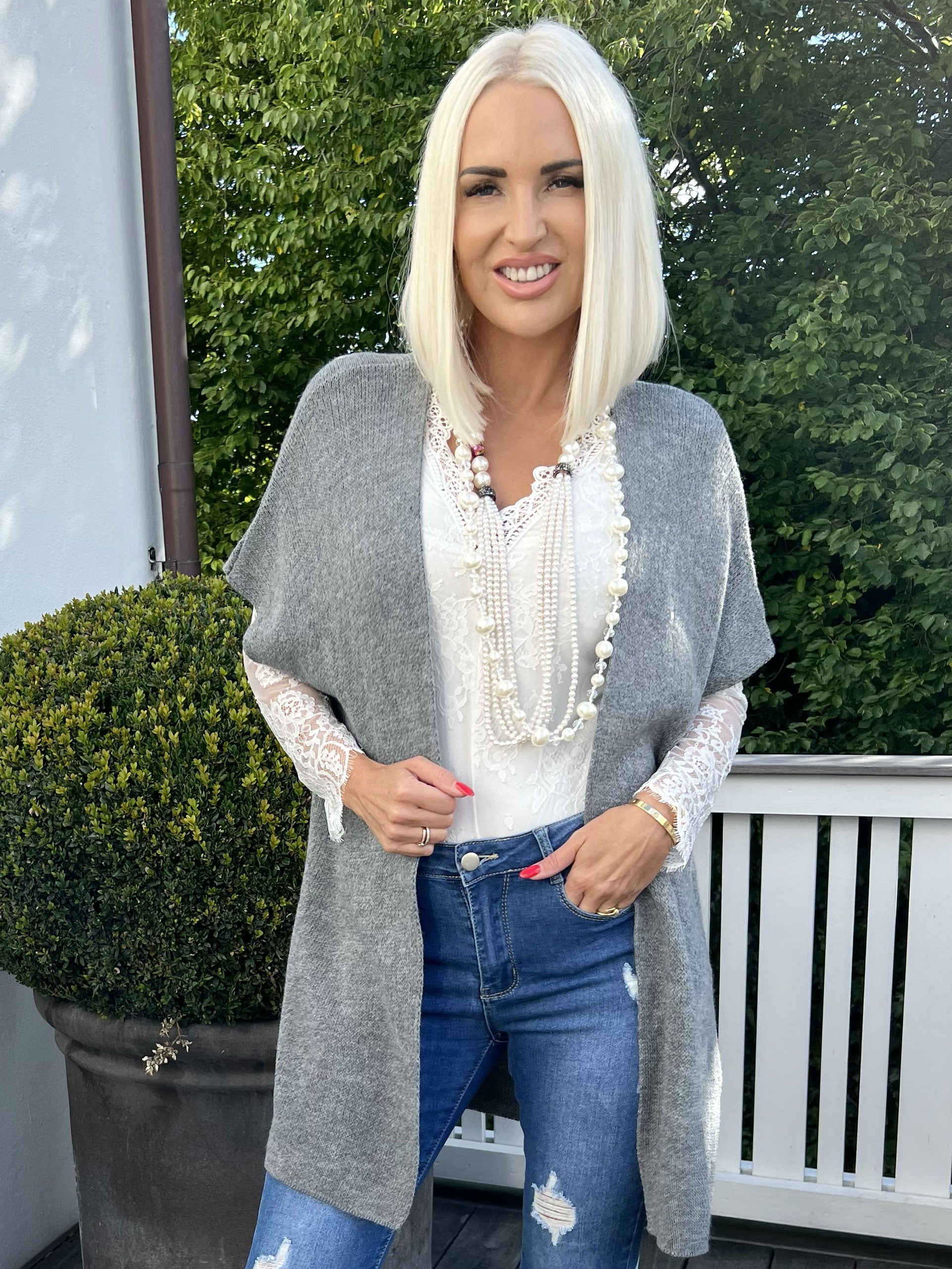 Tilly Plain - Stickad kofta utan ärmar