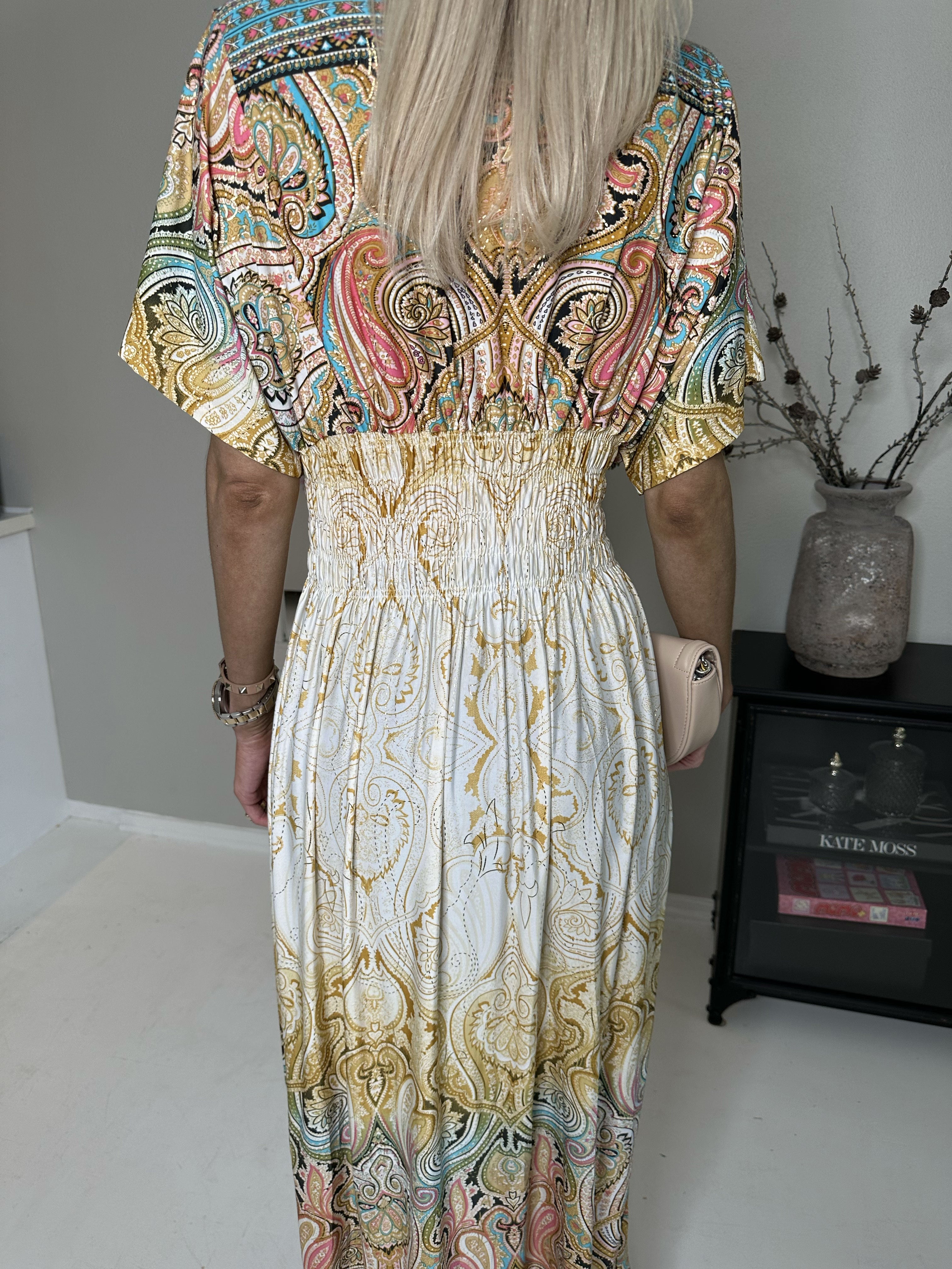 Pams - Lång mönstrad elastisk klänning (bestseller)