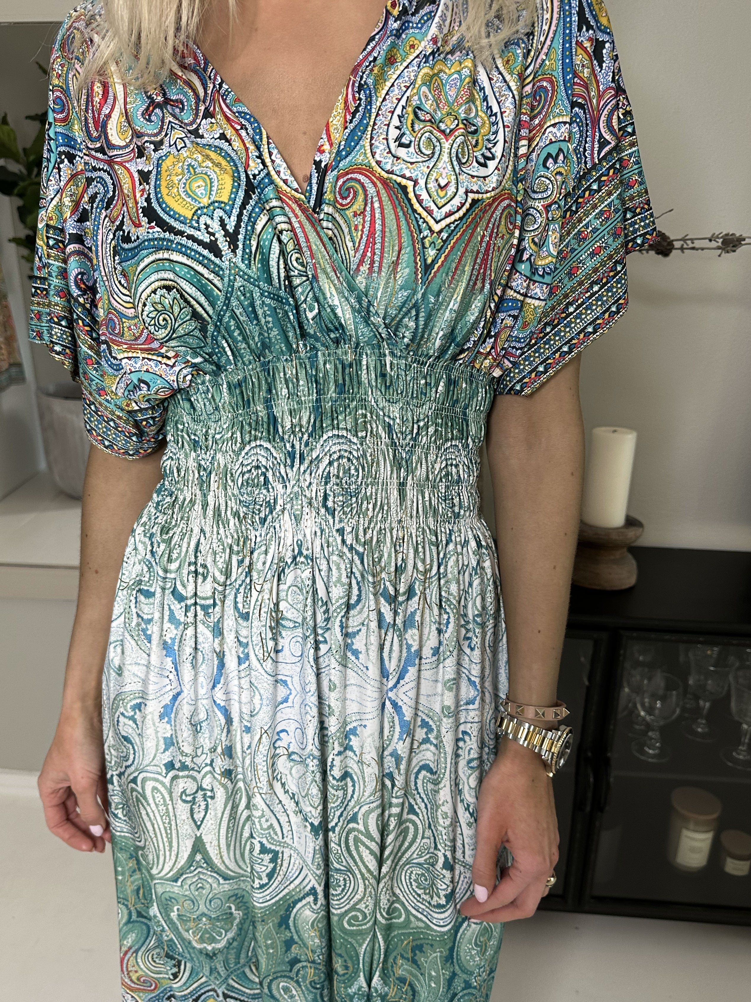 Pams - Lång mönstrad elastisk klänning (bestseller)