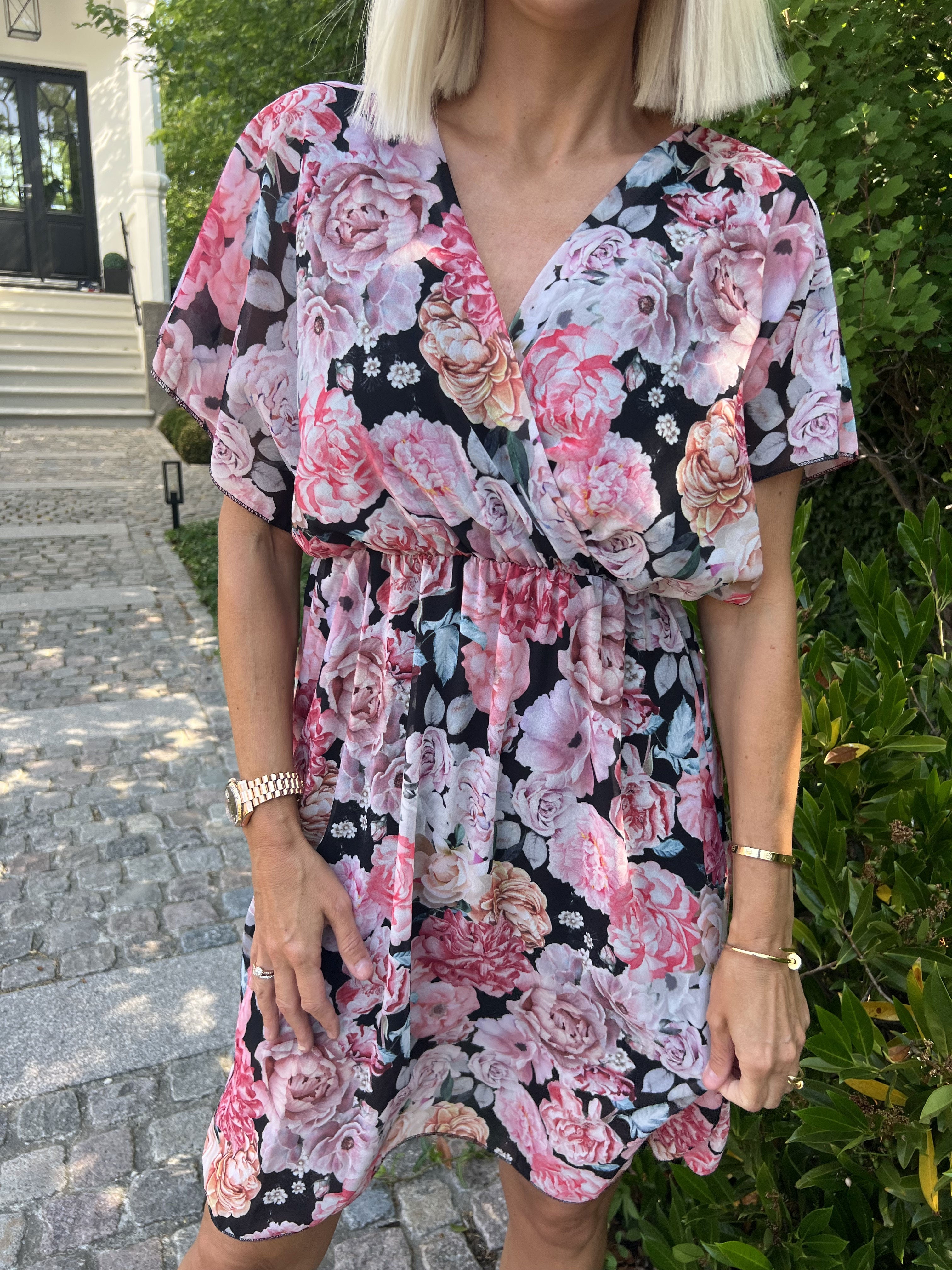 Ibis - Söt sommarklänning i blommigt mönster